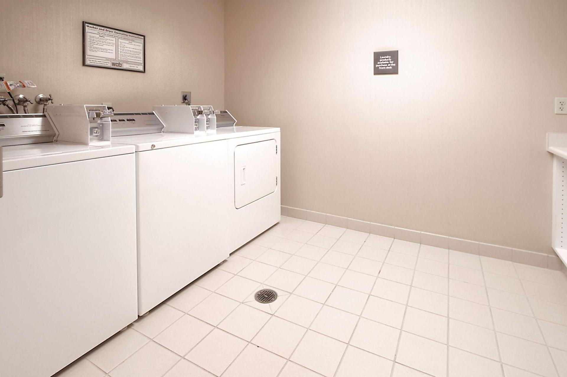 Hampton Inn Fremont photo 34