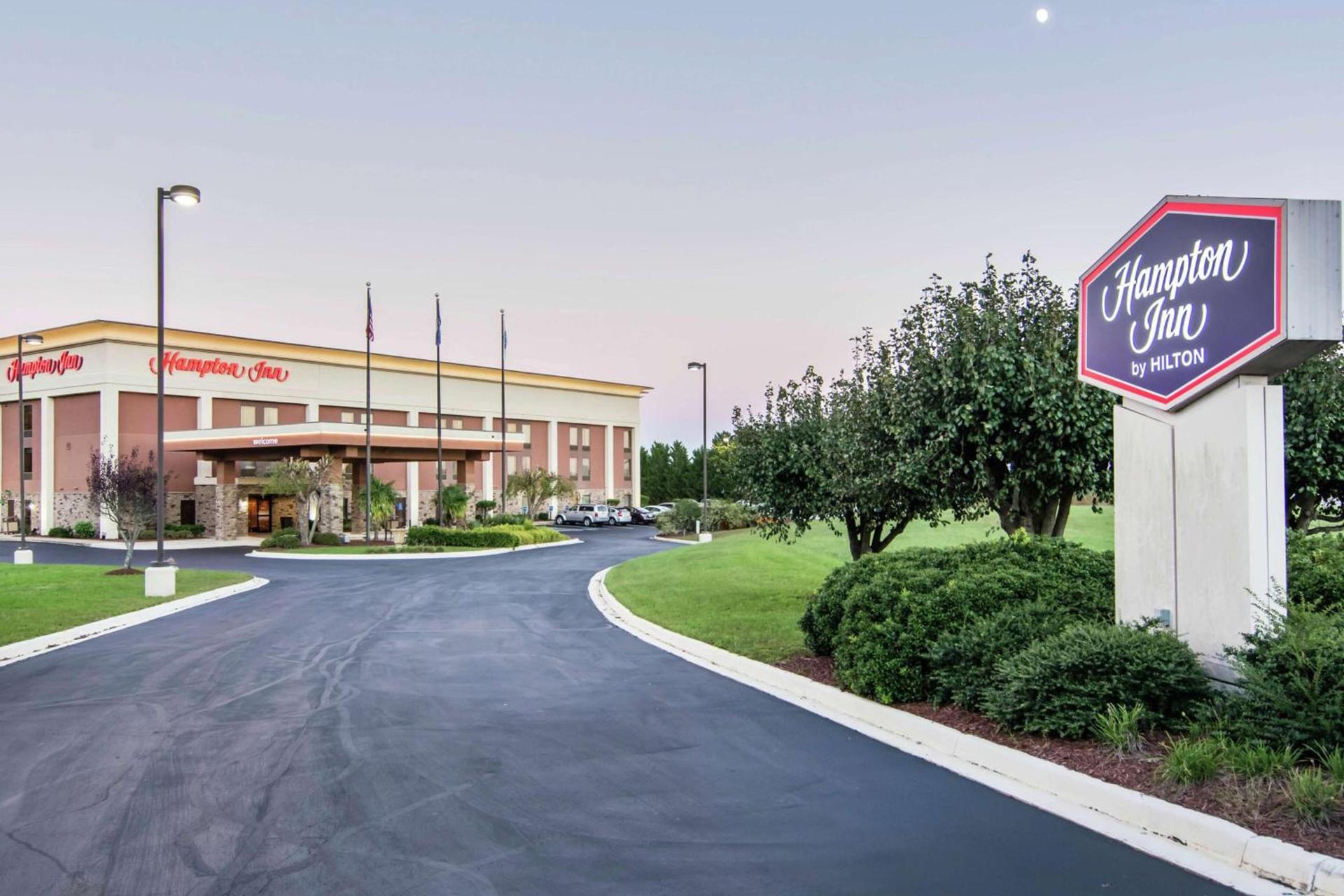 Hampton Inn South Hill photo 2