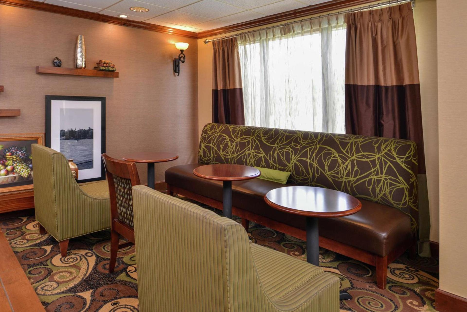 Hampton Inn South Hill photo 18