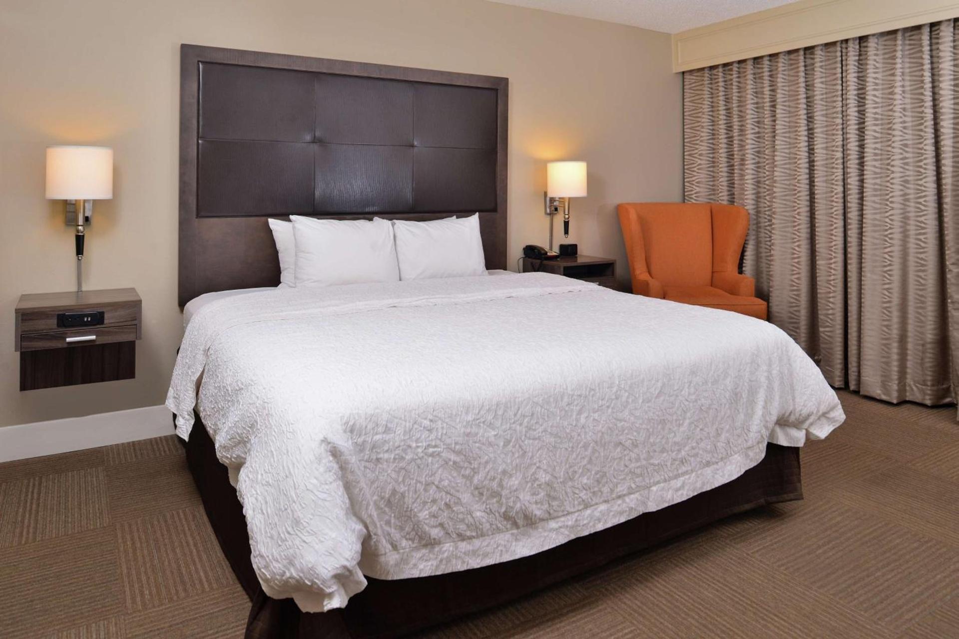 Hampton Inn South Hill photo 28