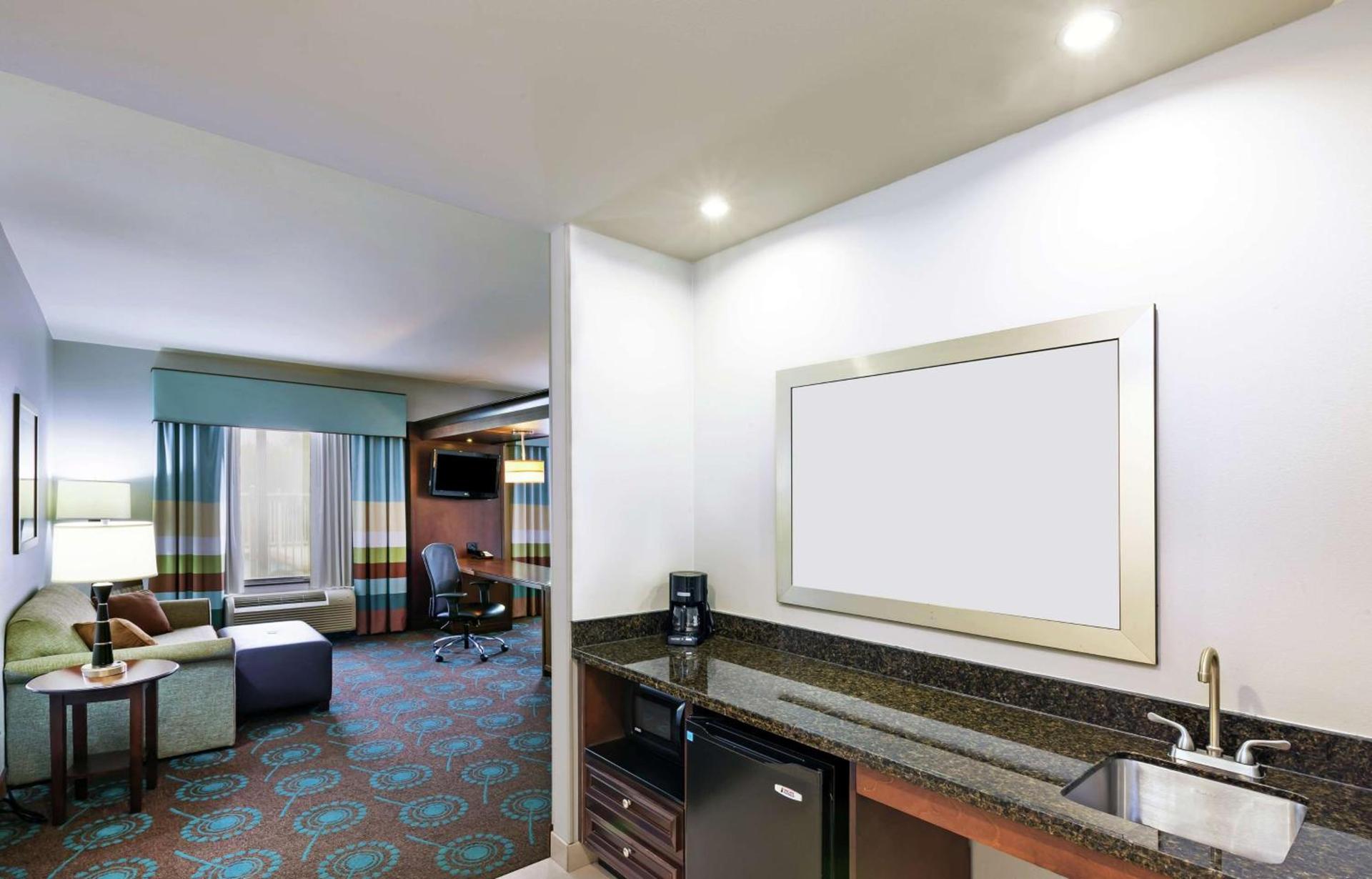 Hampton Inn & Suites Shreveport/Bossier City at Airline Drive photo 26