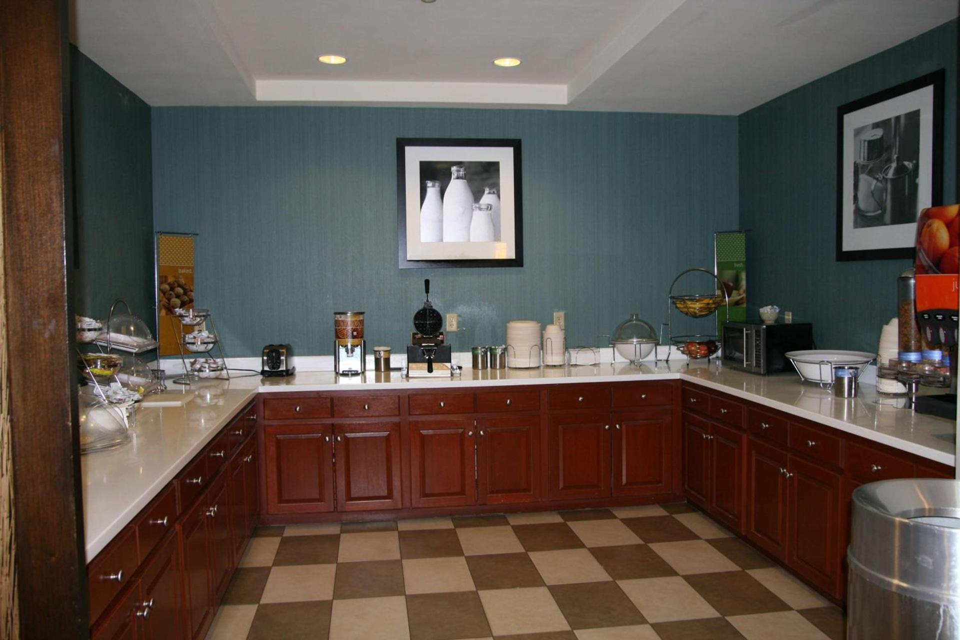 Hampton Inn Shreveport-Airport photo 12