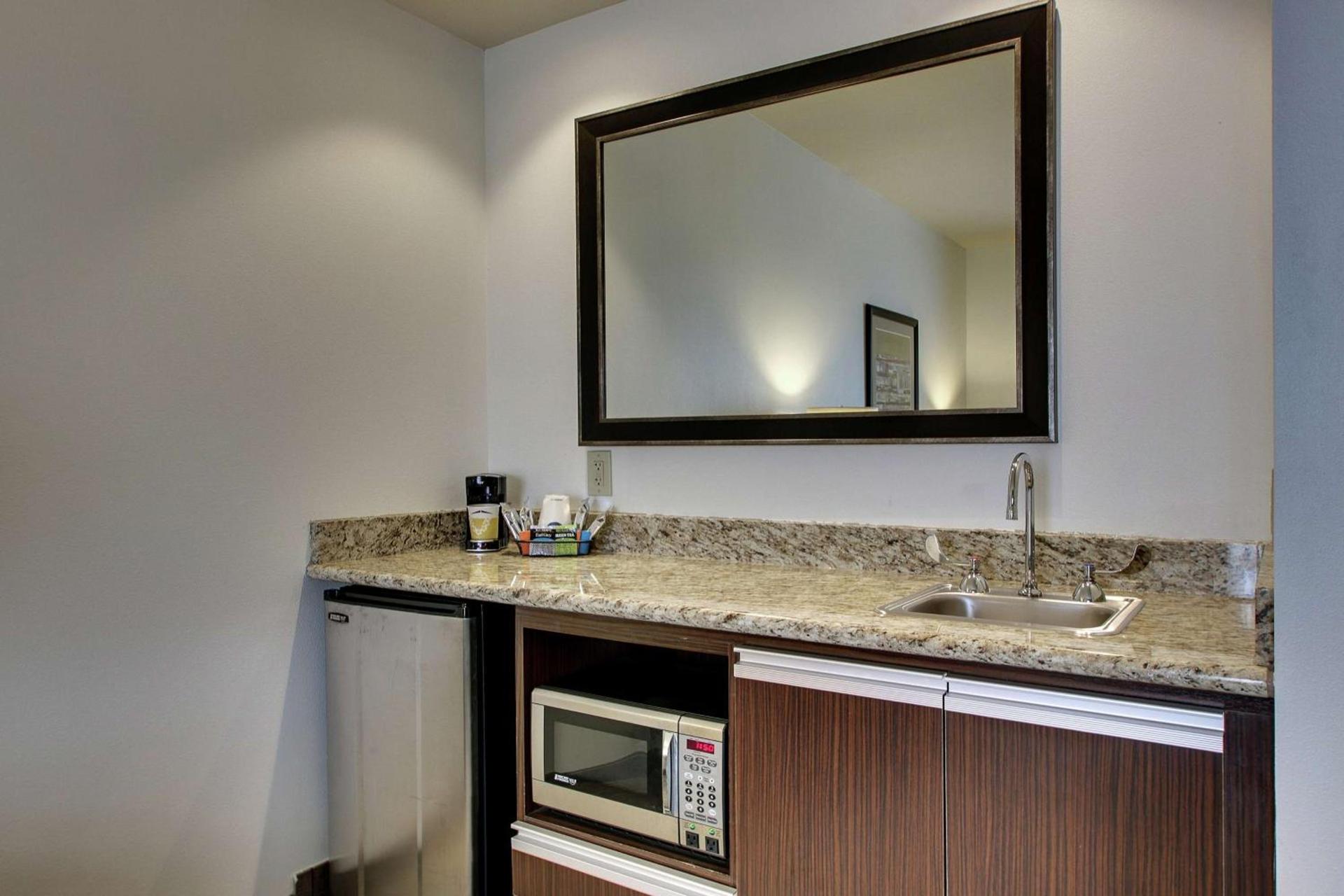 Hampton Inn & Suites Shreveport photo 16