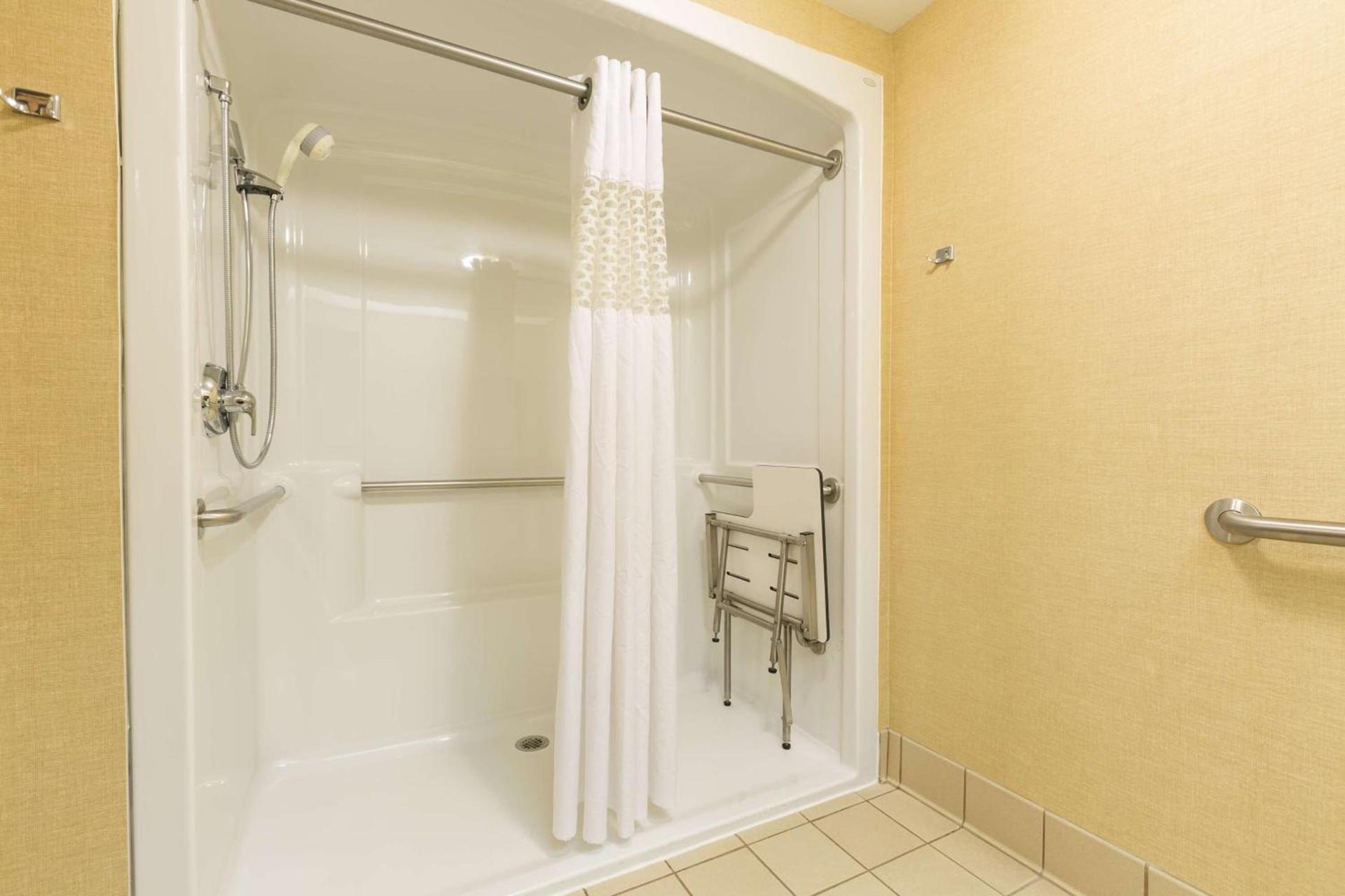 Hampton Inn Sidney photo 16