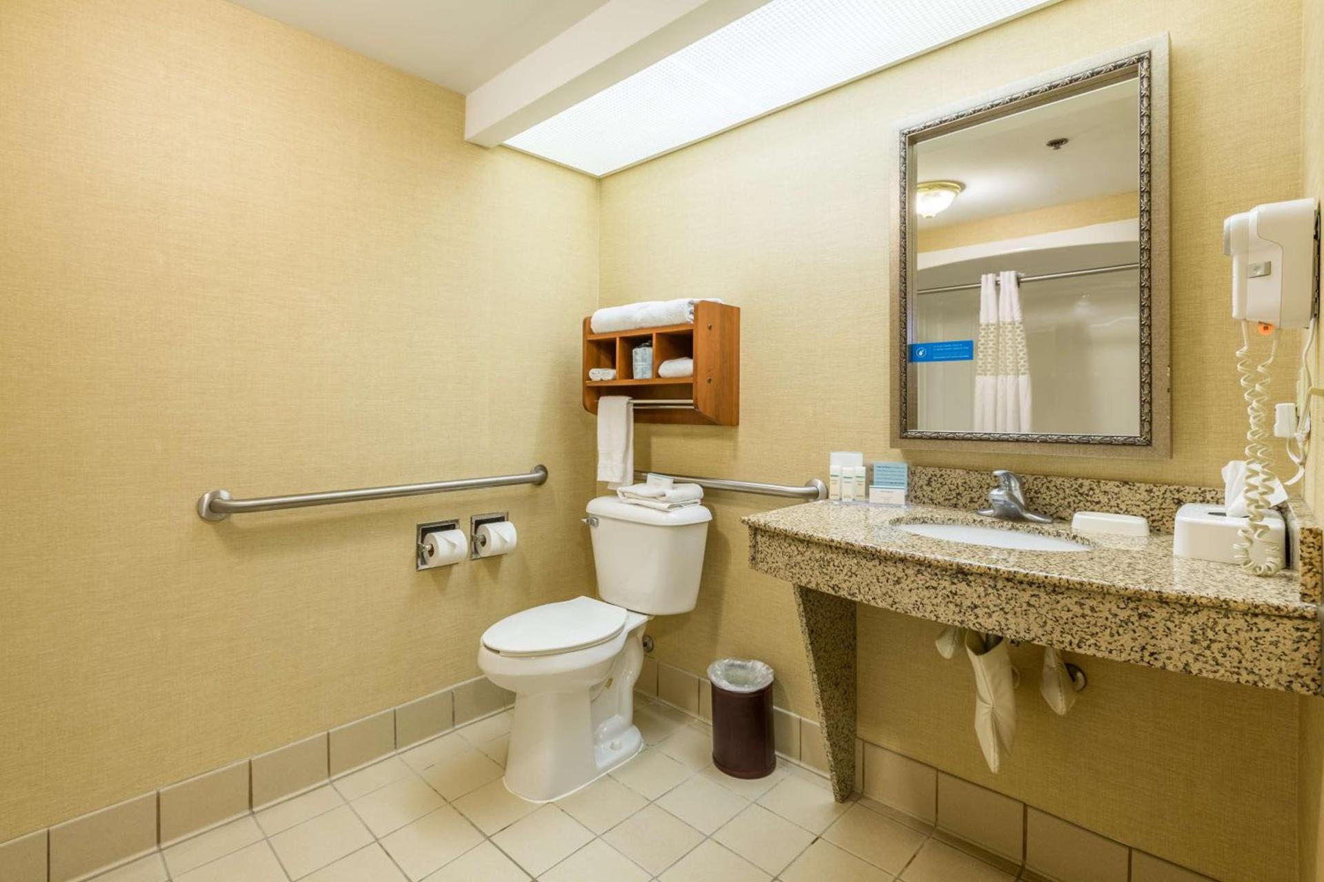Hampton Inn Sidney photo 22