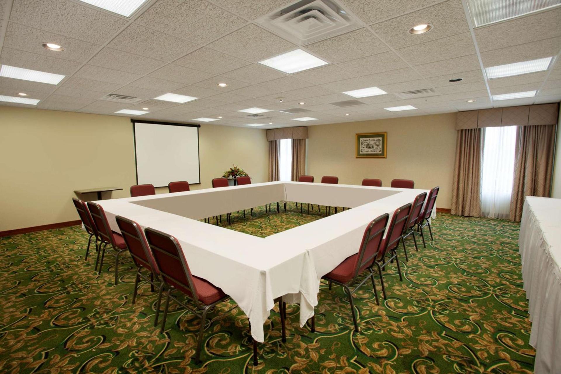 Hampton Inn Sidney photo 30