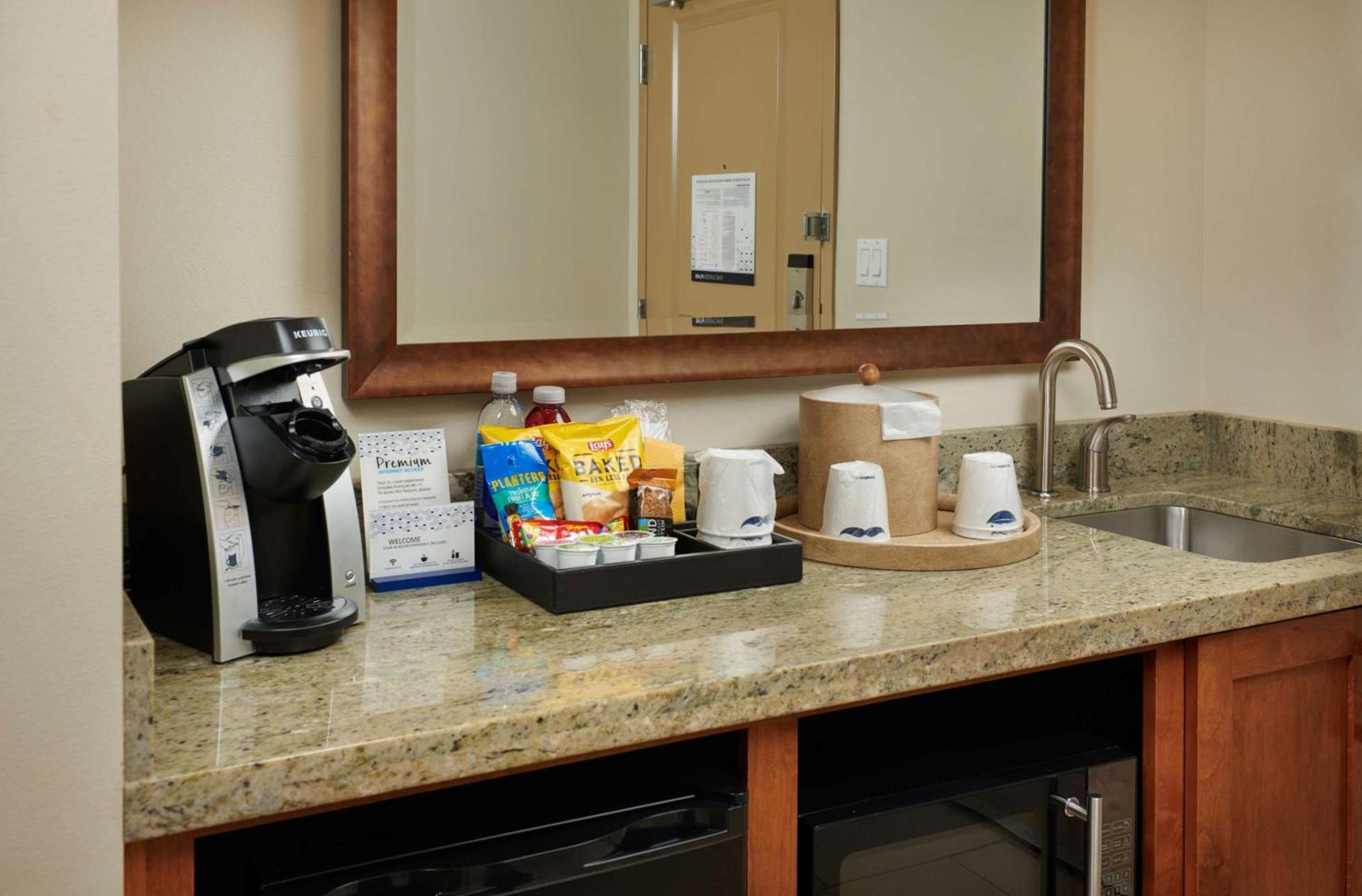 Hampton Inn and Suites Salem photo 25