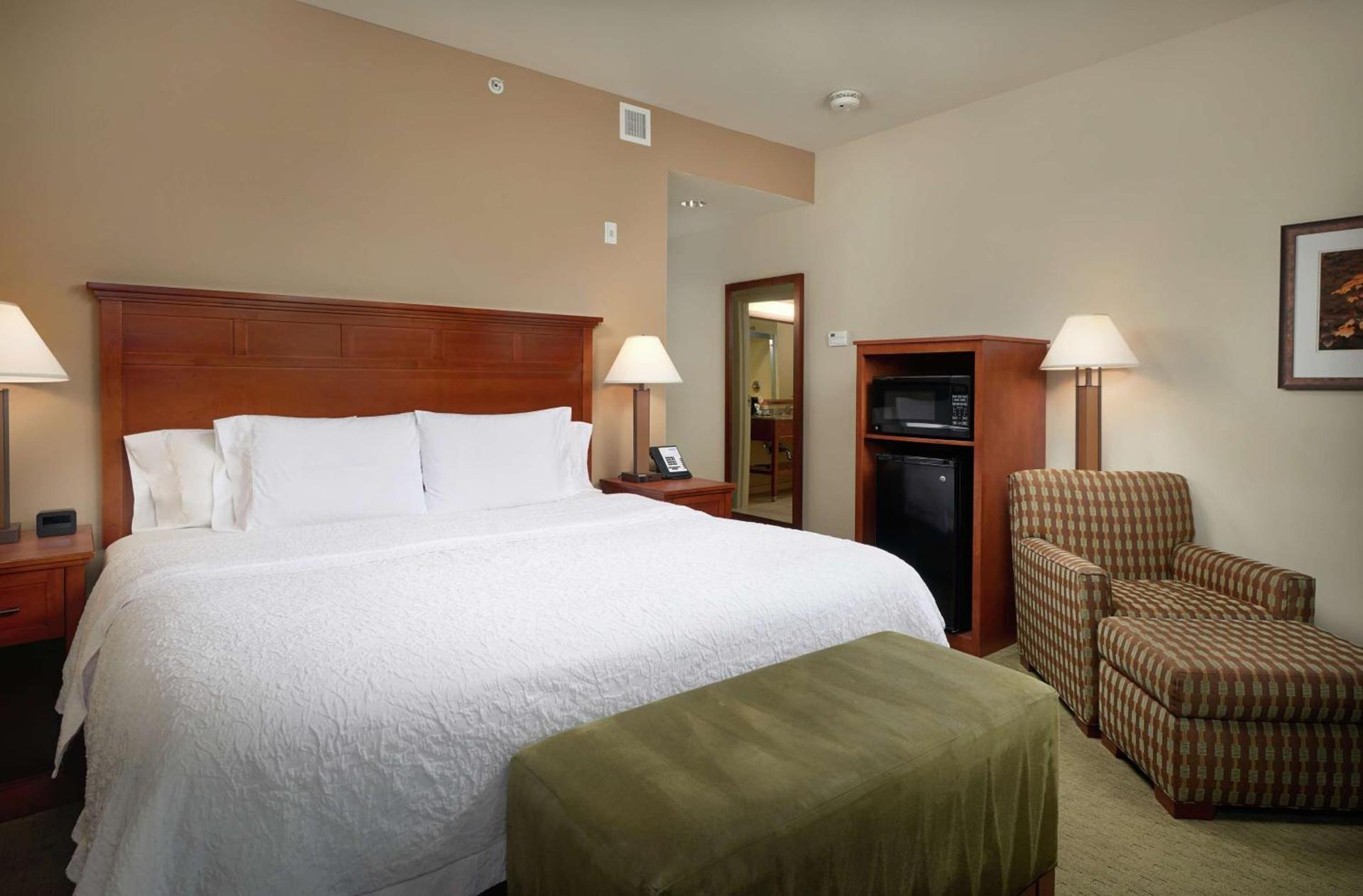 Hampton Inn and Suites Salem photo 29