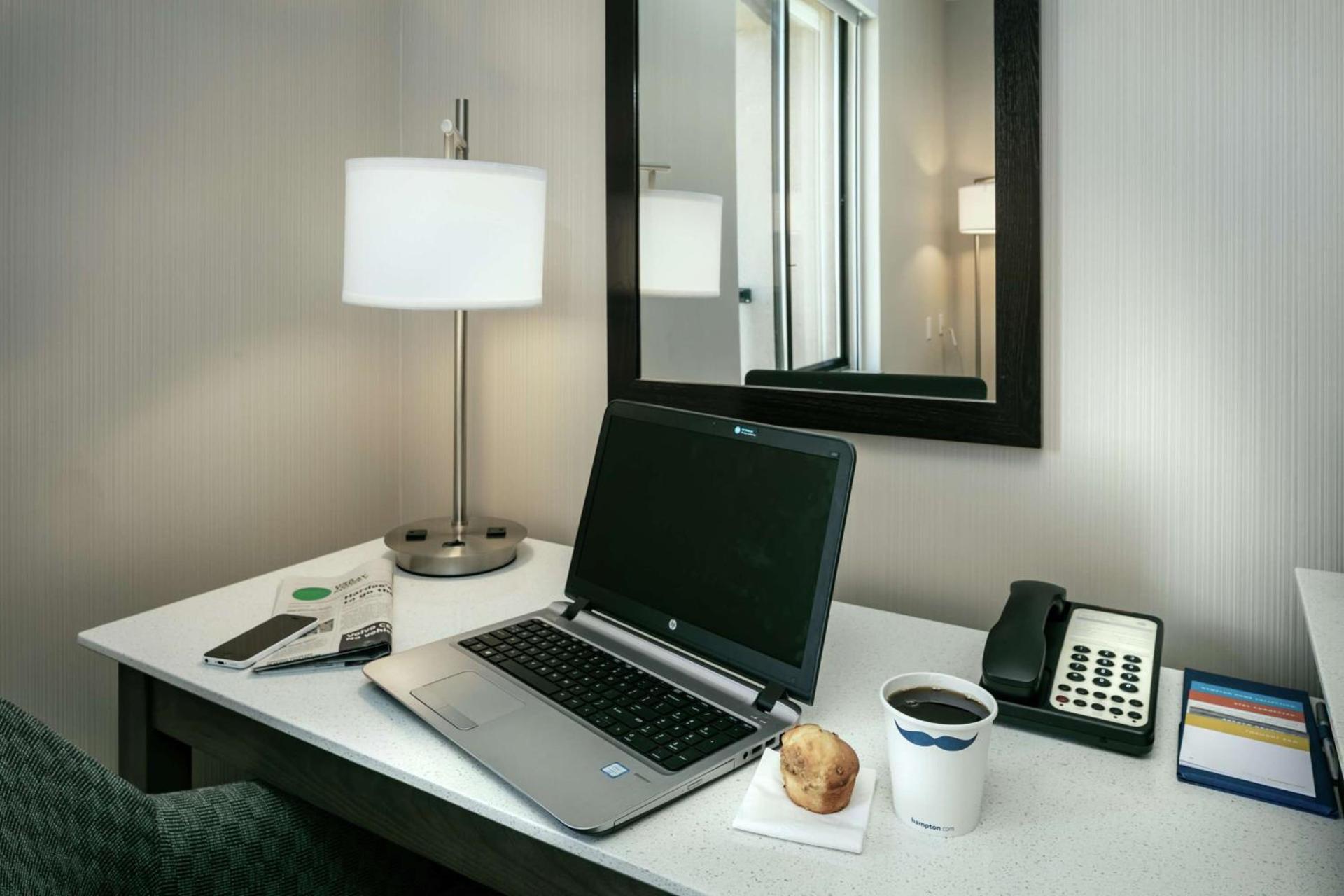 Hampton Inn & Suites Arroyo Grande photo 17