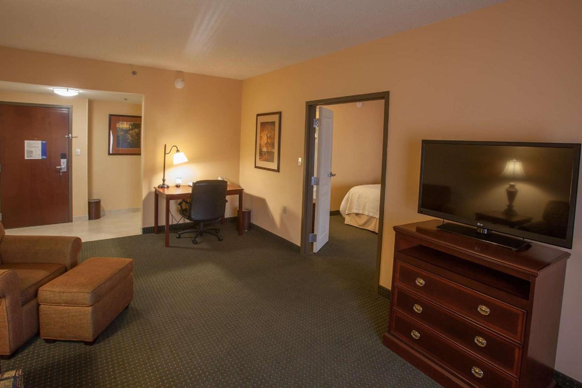 Hampton Inn & Suites Stillwater photo 26