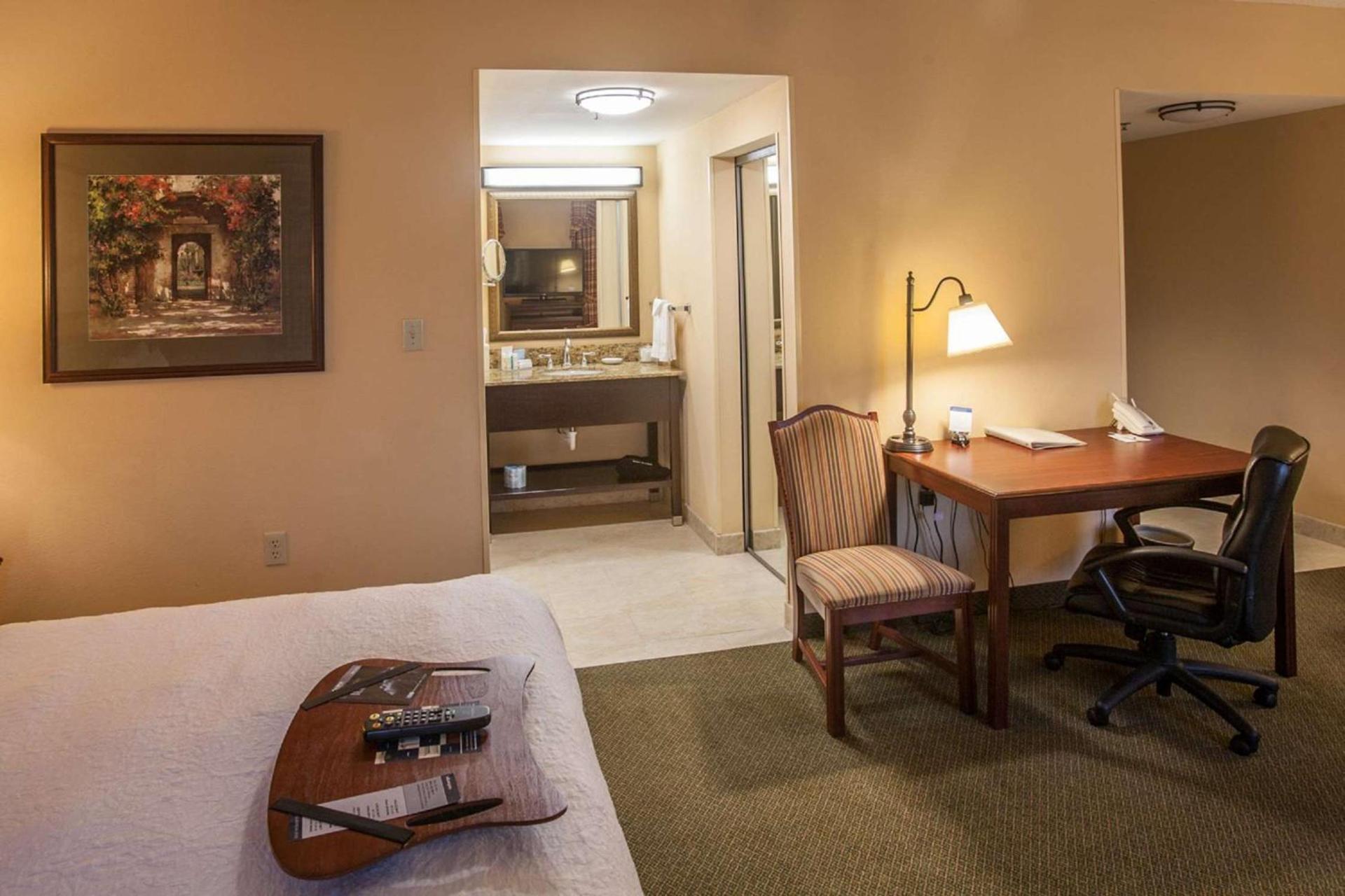 Hampton Inn & Suites Stillwater photo 28