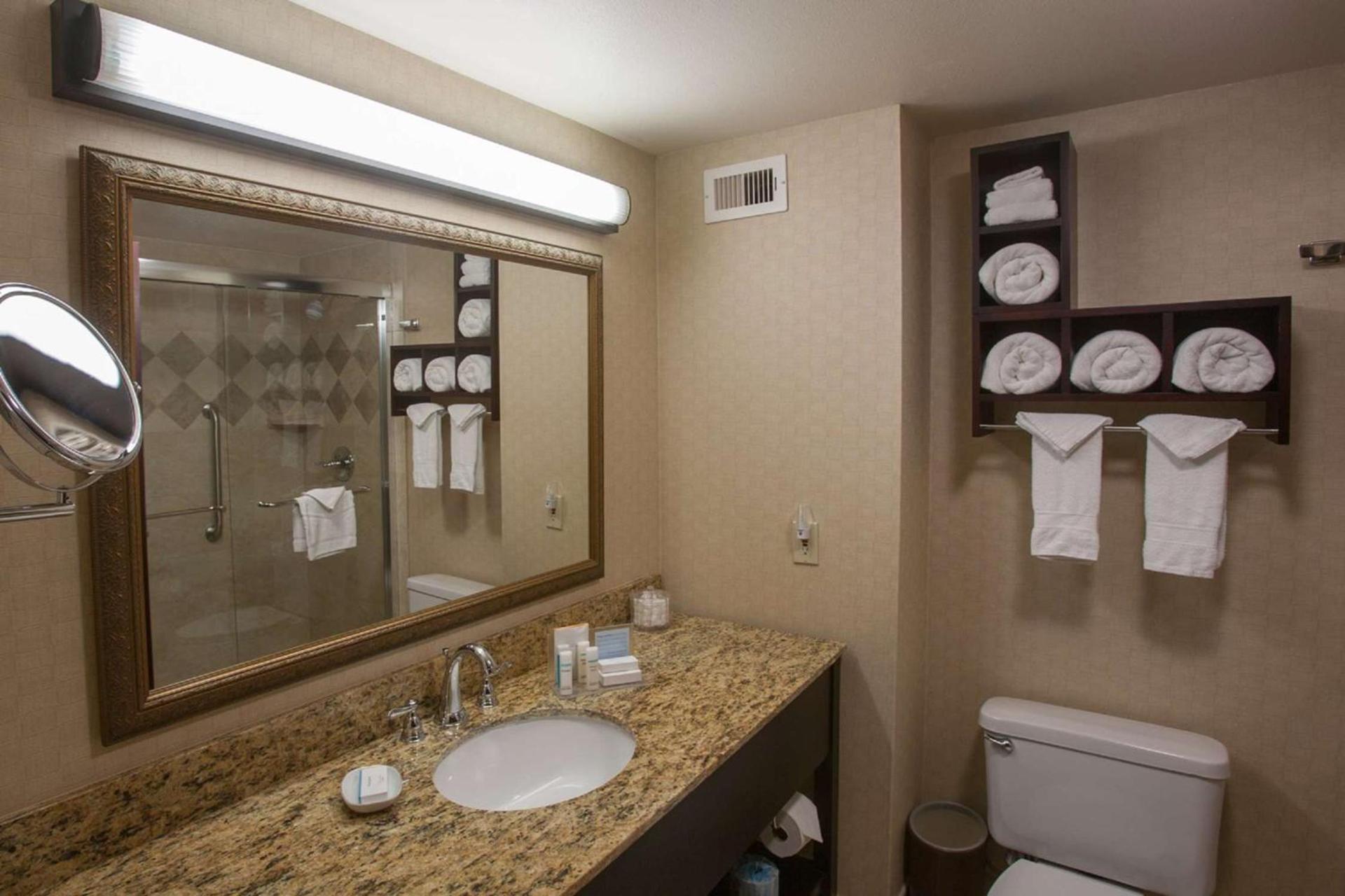 Hampton Inn & Suites Stillwater photo 49