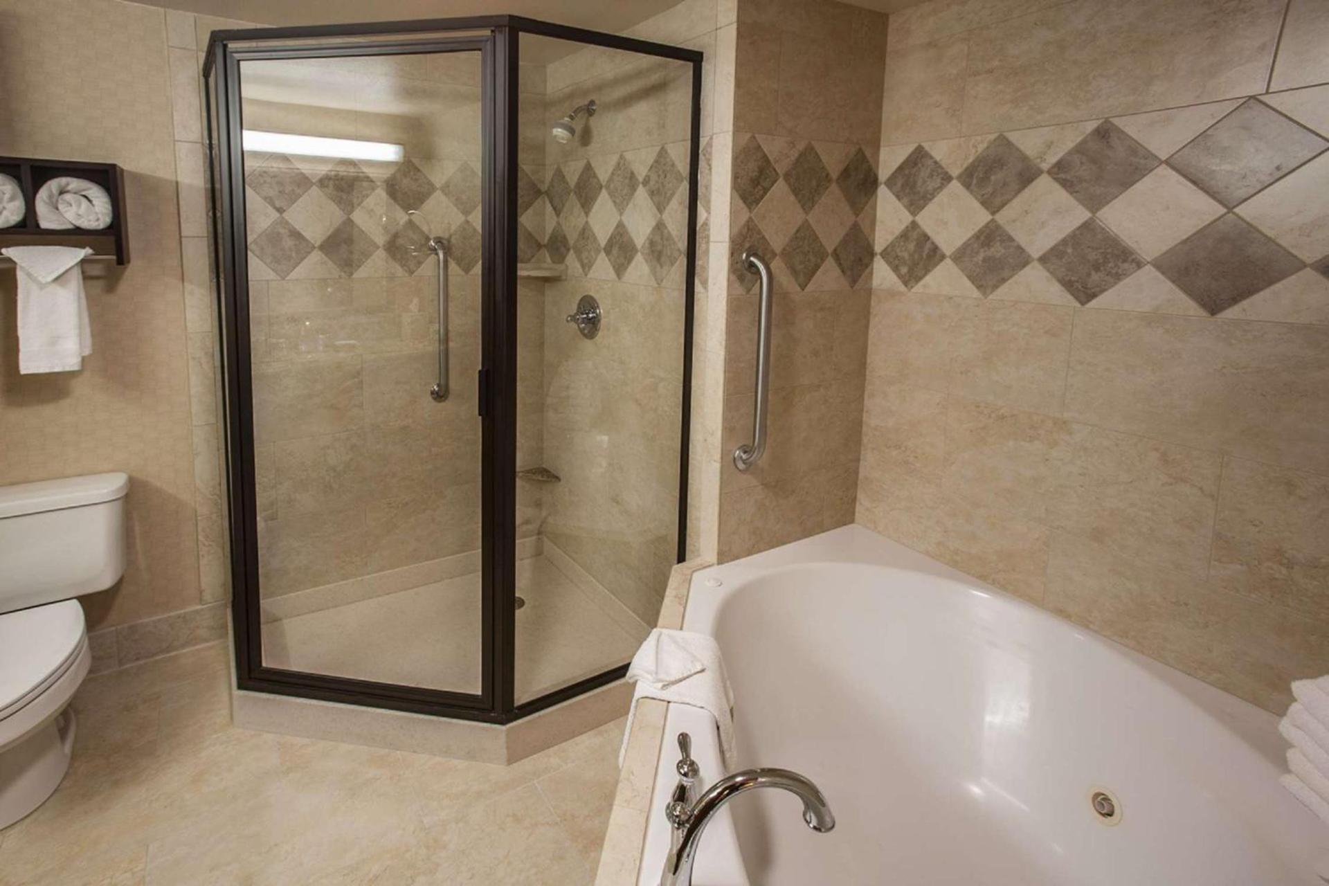 Hampton Inn & Suites Stillwater photo 54