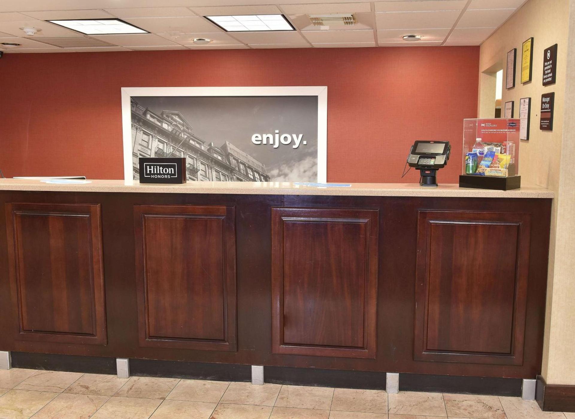 Hampton Inn Selma photo 3