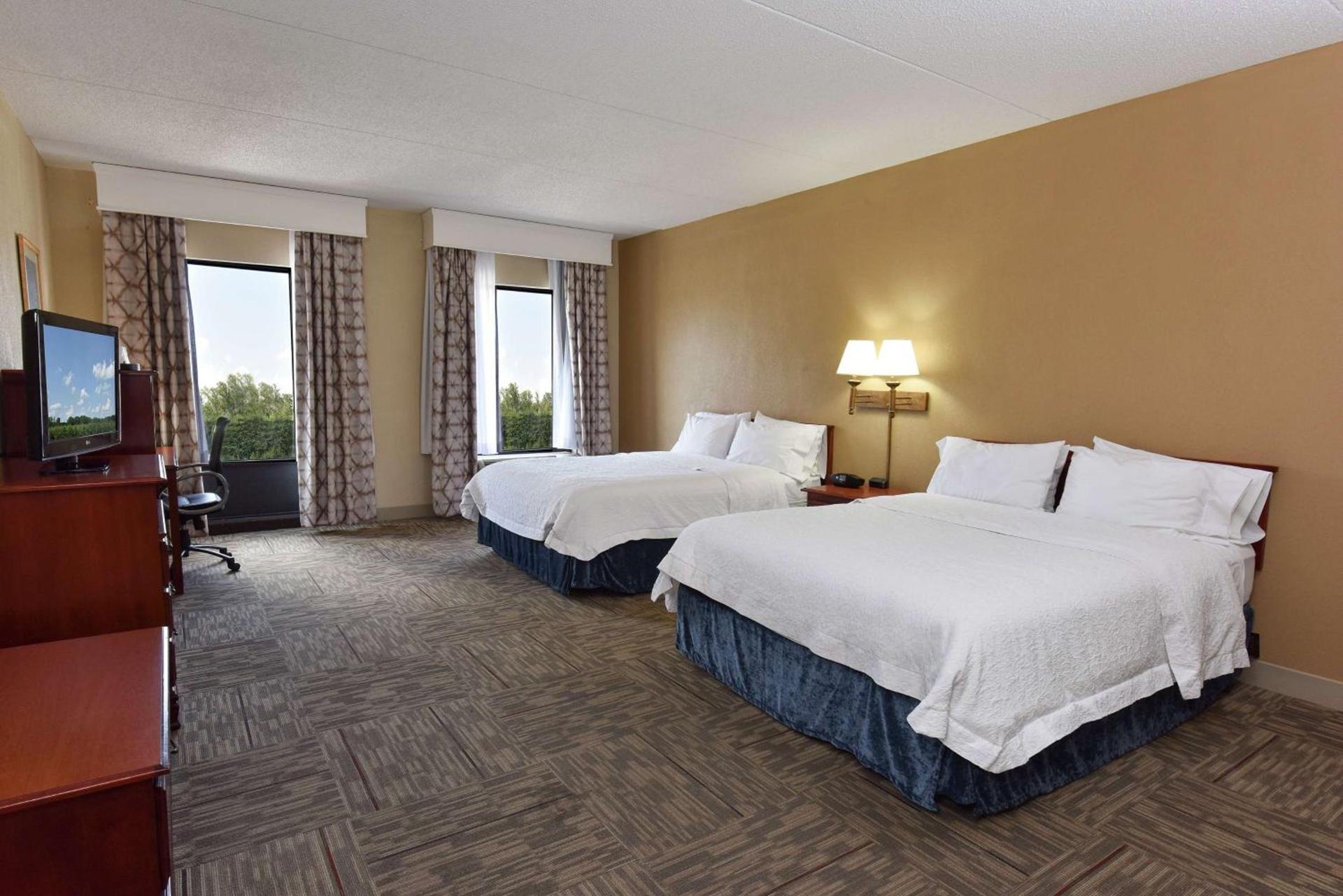 Hampton Inn Selma photo 15