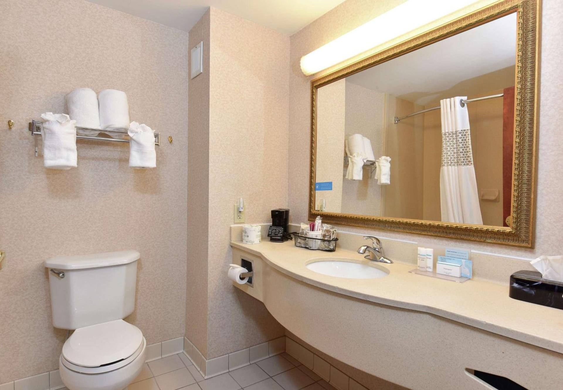 Hampton Inn Selma photo 22