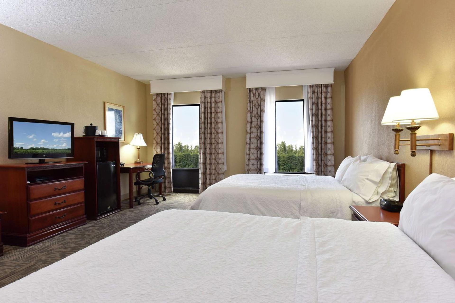 Hampton Inn Selma photo 25