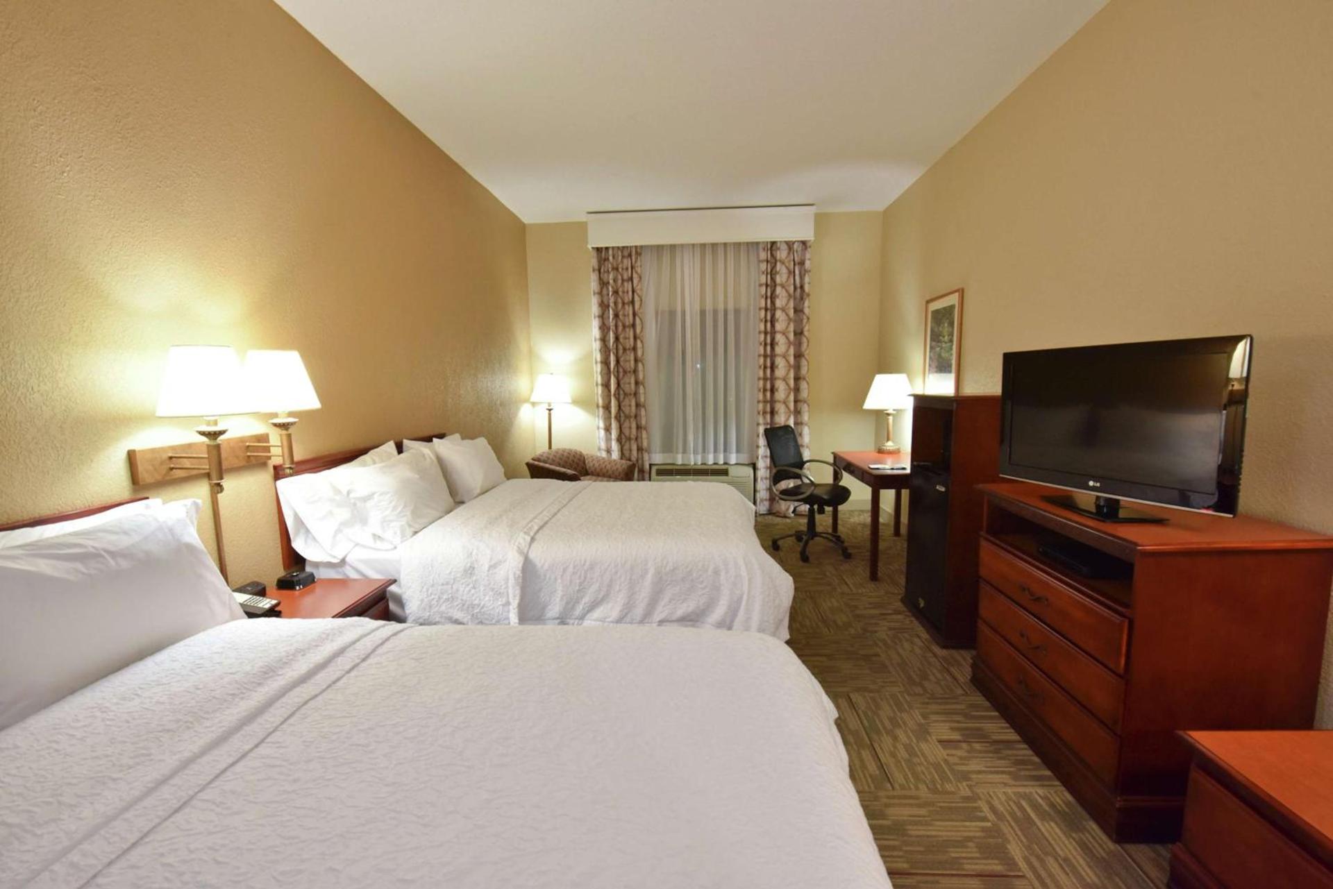 Hampton Inn Selma photo 26
