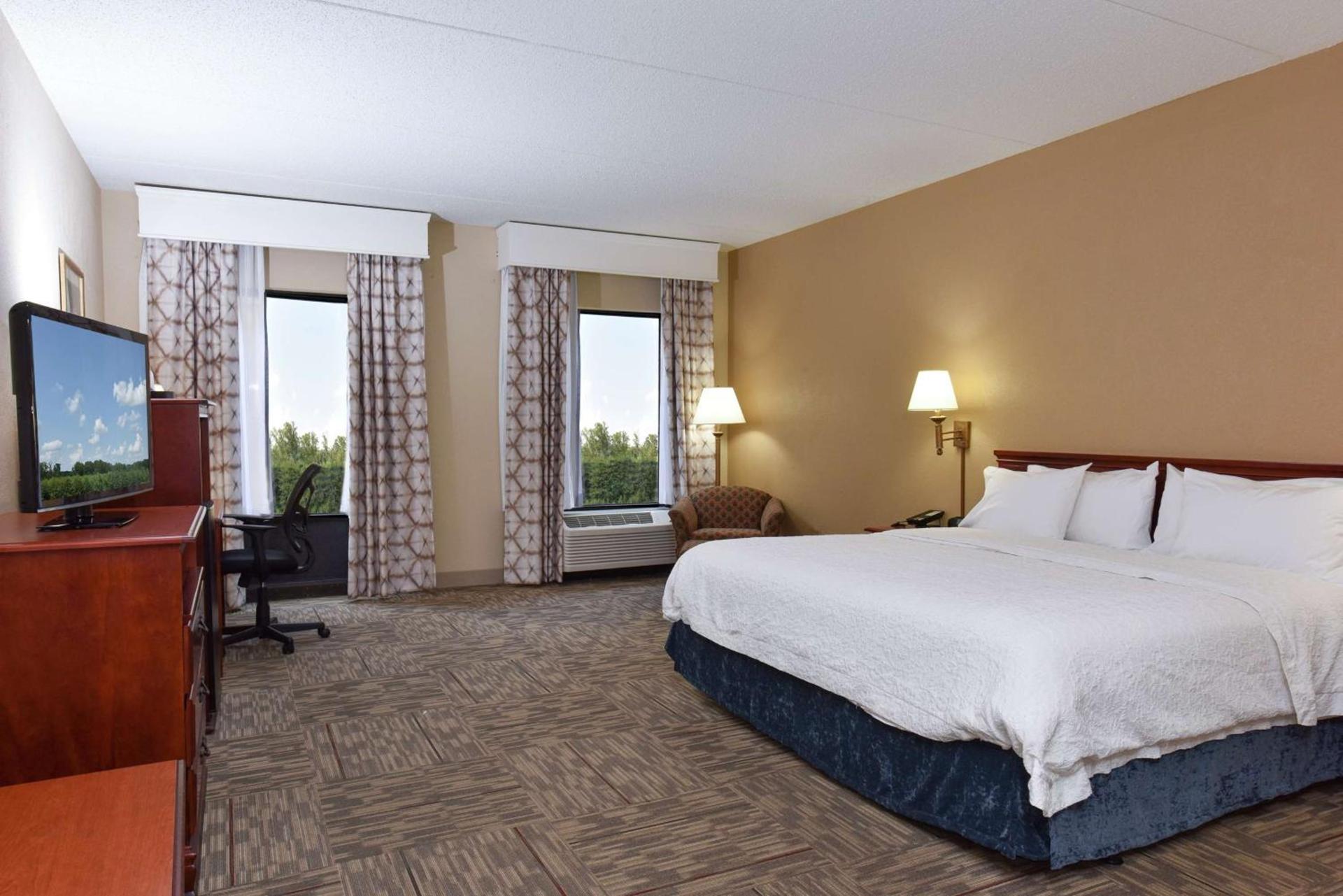 Hampton Inn Selma photo 30
