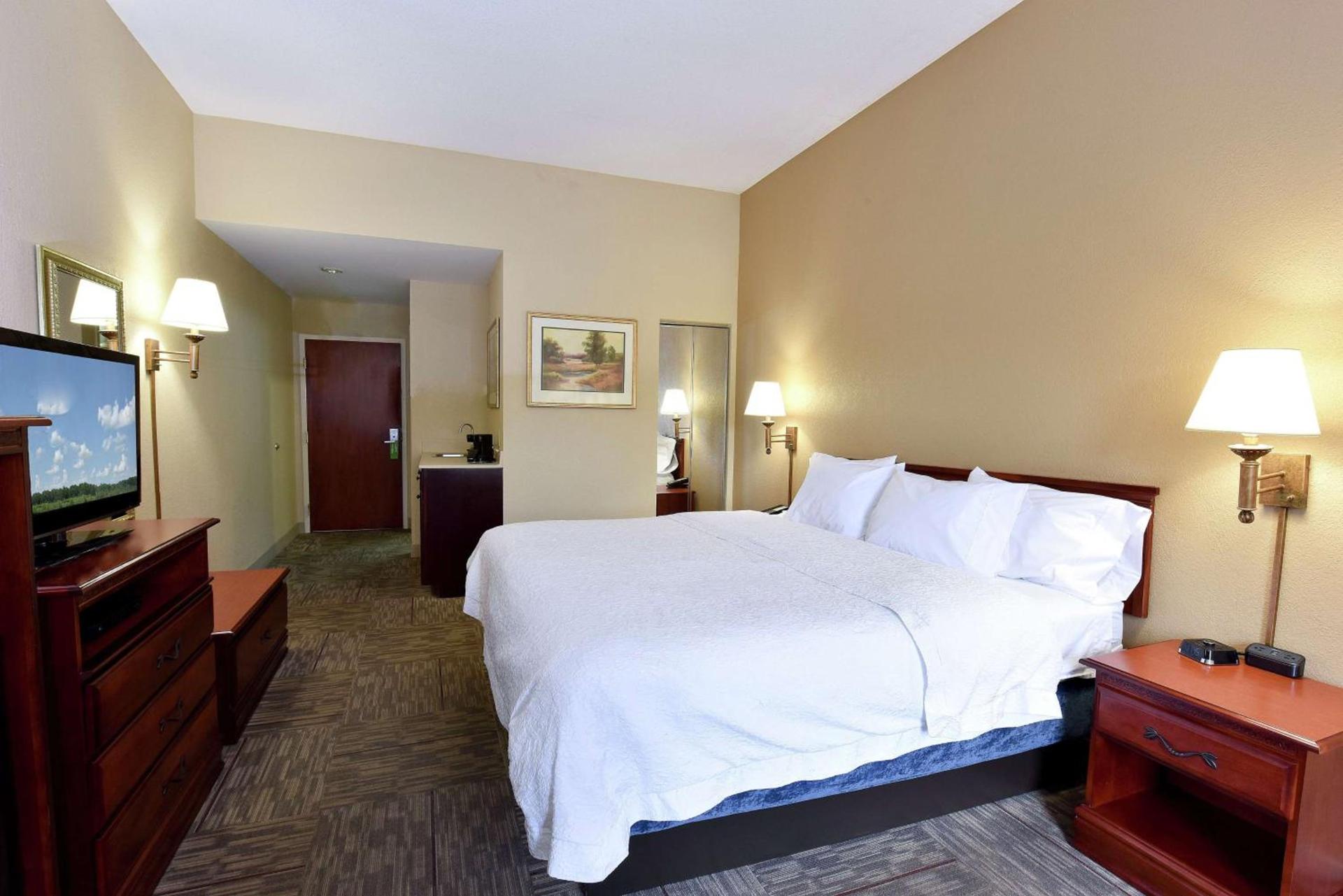 Hampton Inn Selma photo 49