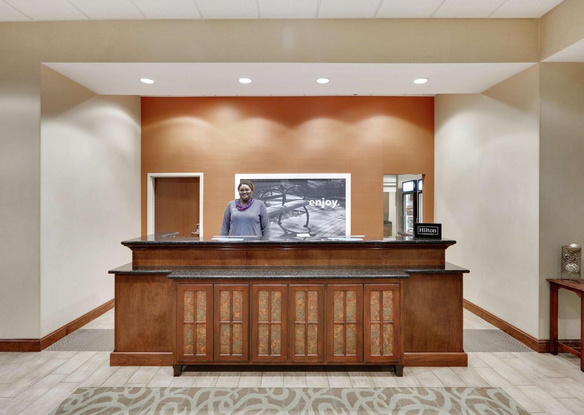Hampton Inn & Suites Southern Pines-Pinehurst photo 6