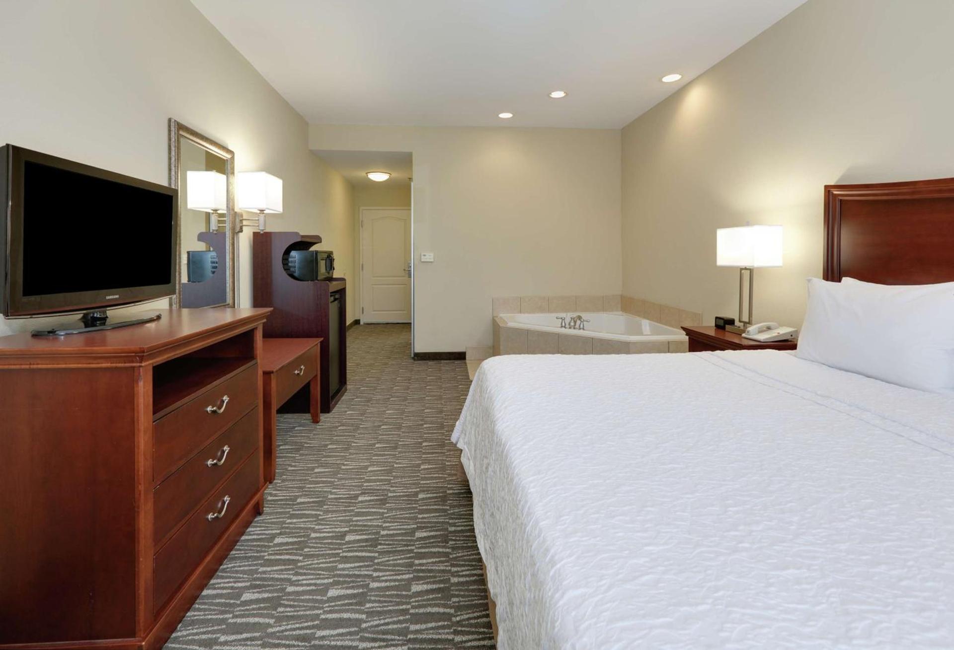 Hampton Inn & Suites Southern Pines-Pinehurst photo 19