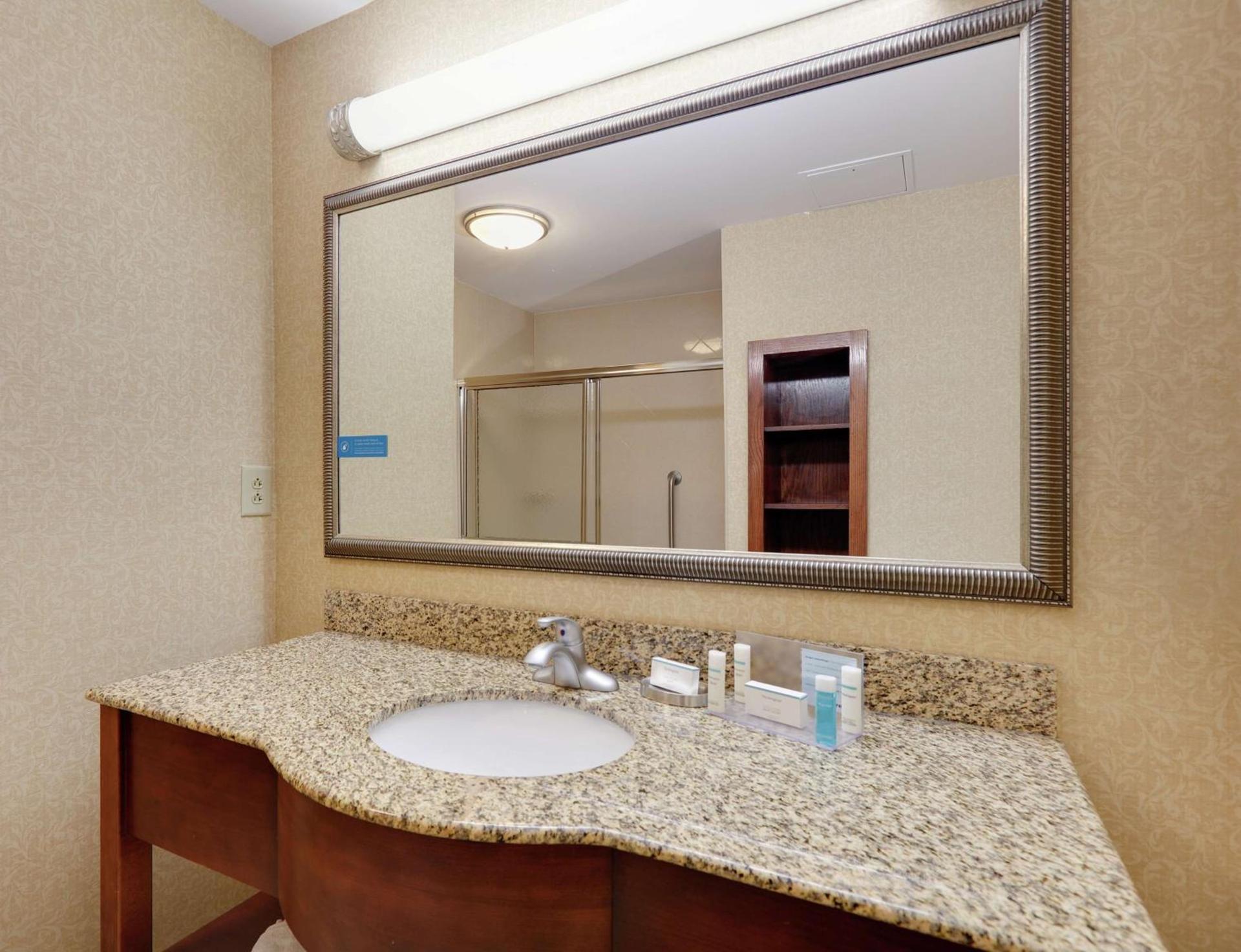 Hampton Inn & Suites Southern Pines-Pinehurst photo 23