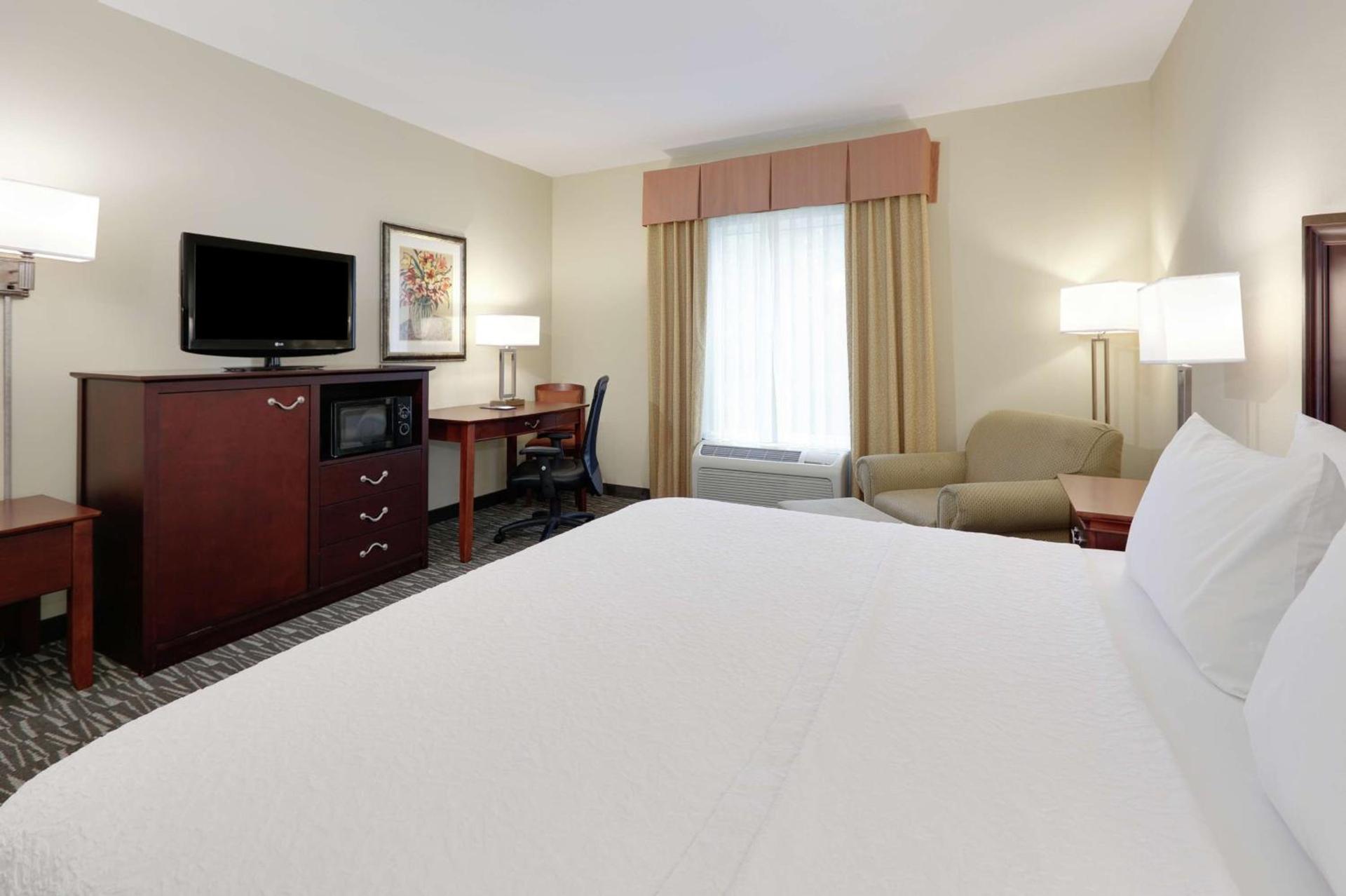 Hampton Inn & Suites Southern Pines-Pinehurst photo 31