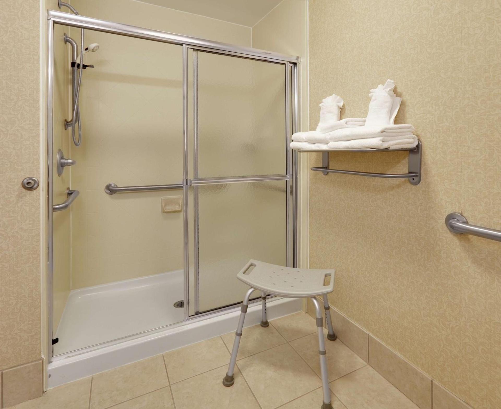 Hampton Inn & Suites Southern Pines-Pinehurst photo 30