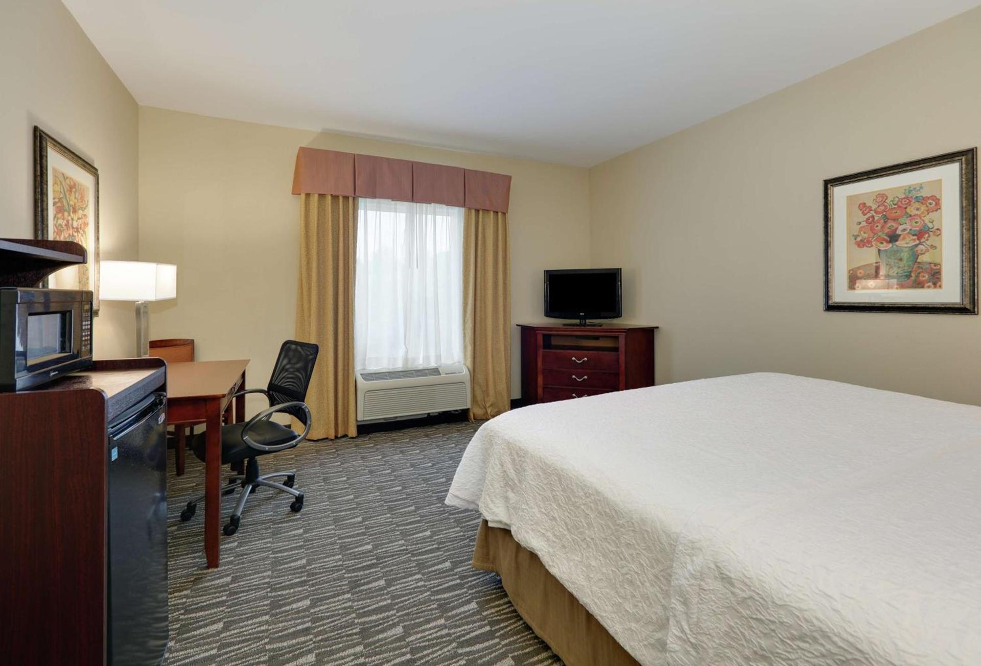 Hampton Inn & Suites Southern Pines-Pinehurst photo 33