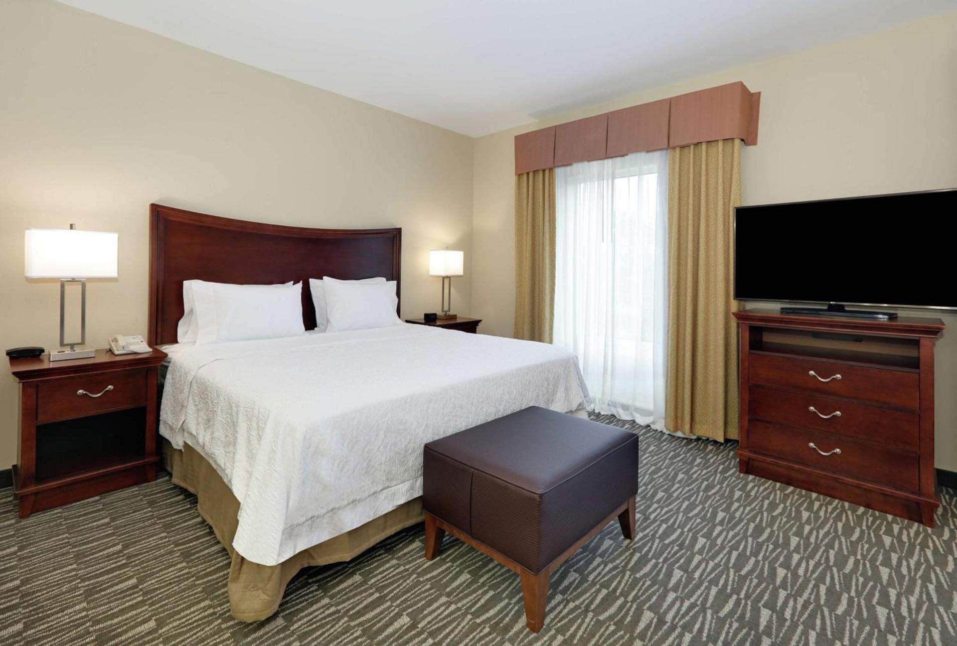 Hampton Inn & Suites Southern Pines-Pinehurst photo 36