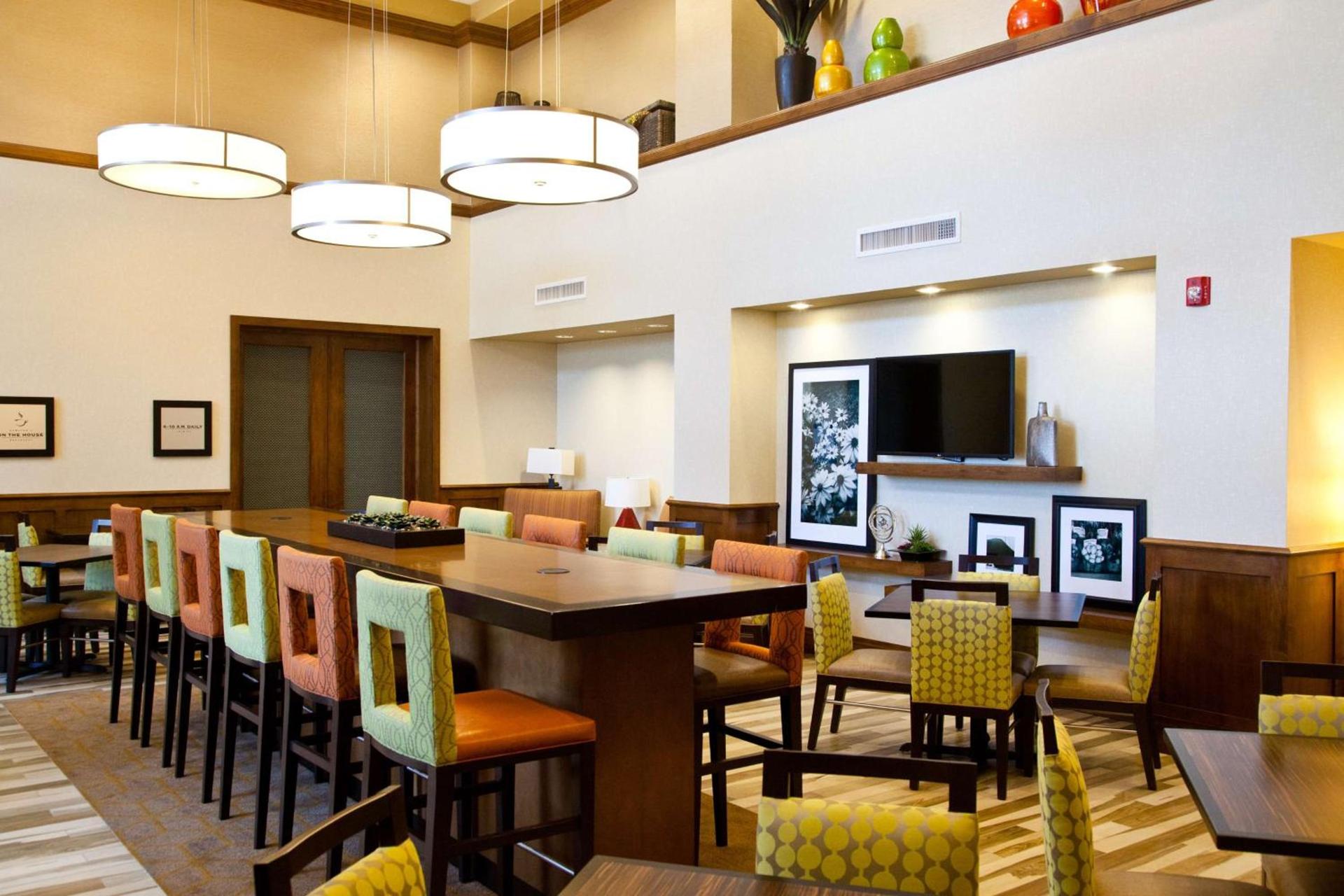Hampton Inn & Suites Salinas photo 4
