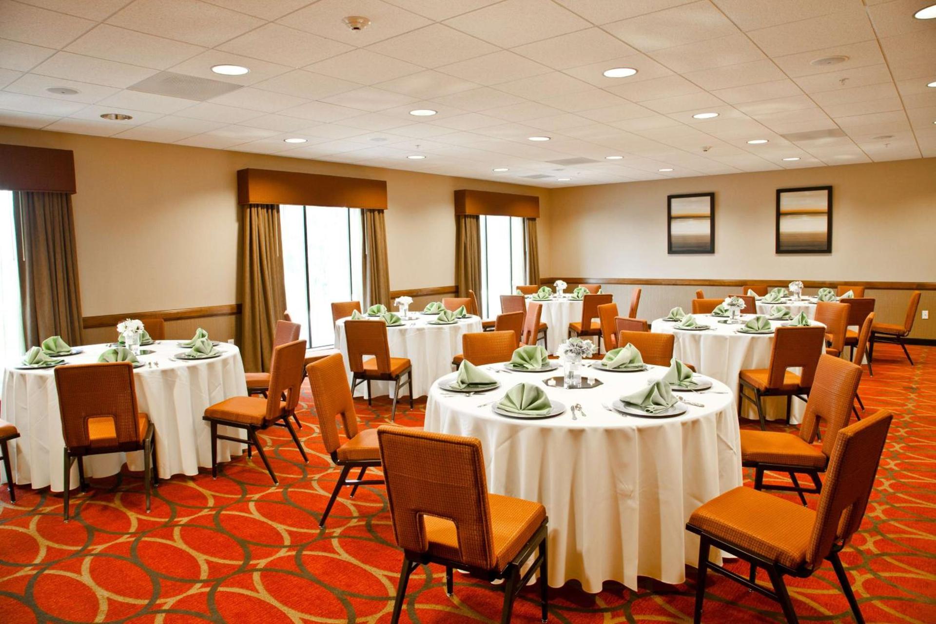 Hampton Inn & Suites Salinas photo 10
