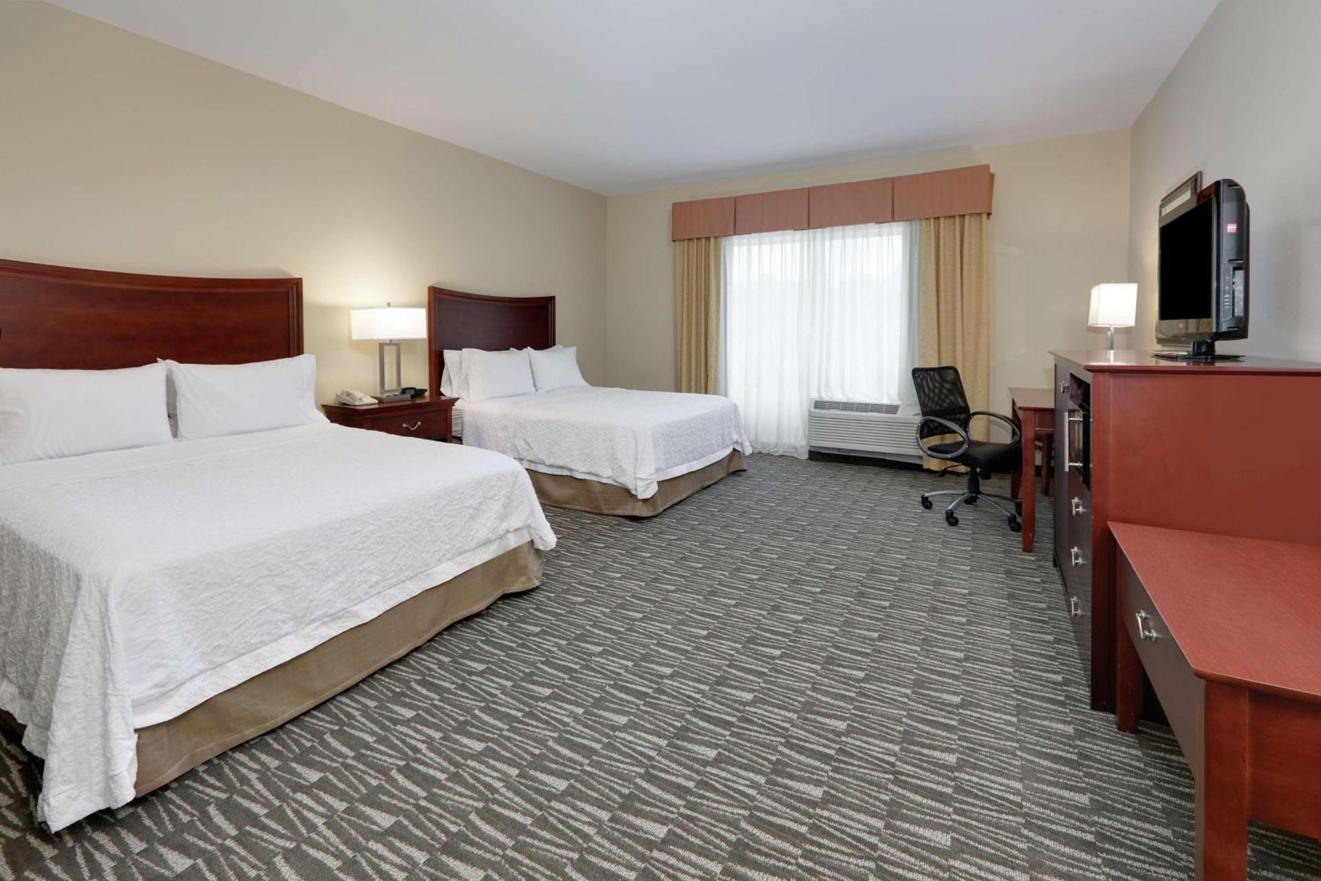 Hampton Inn & Suites Southern Pines-Pinehurst photo 43