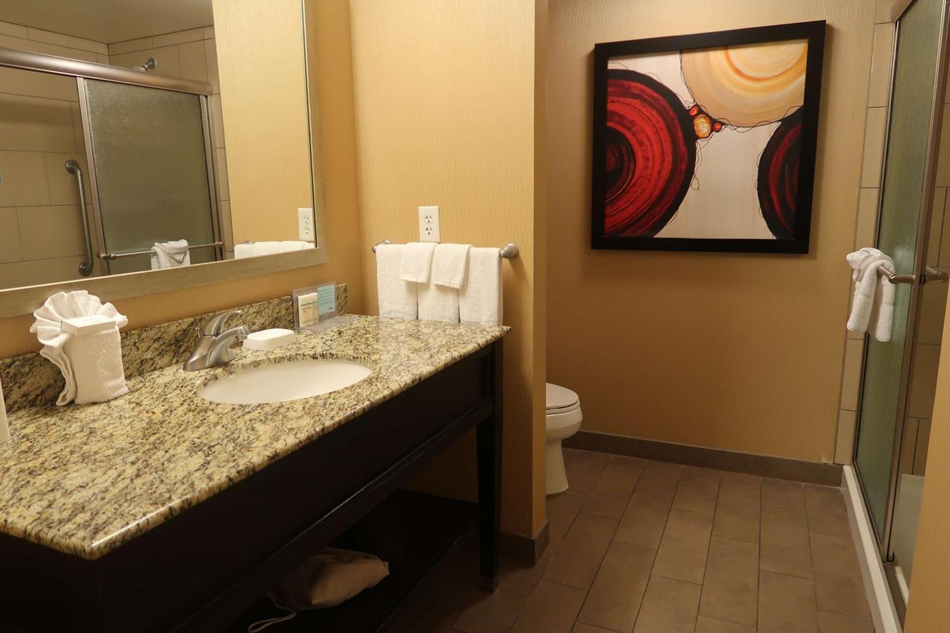 Hampton Inn & Suites Salinas photo 19