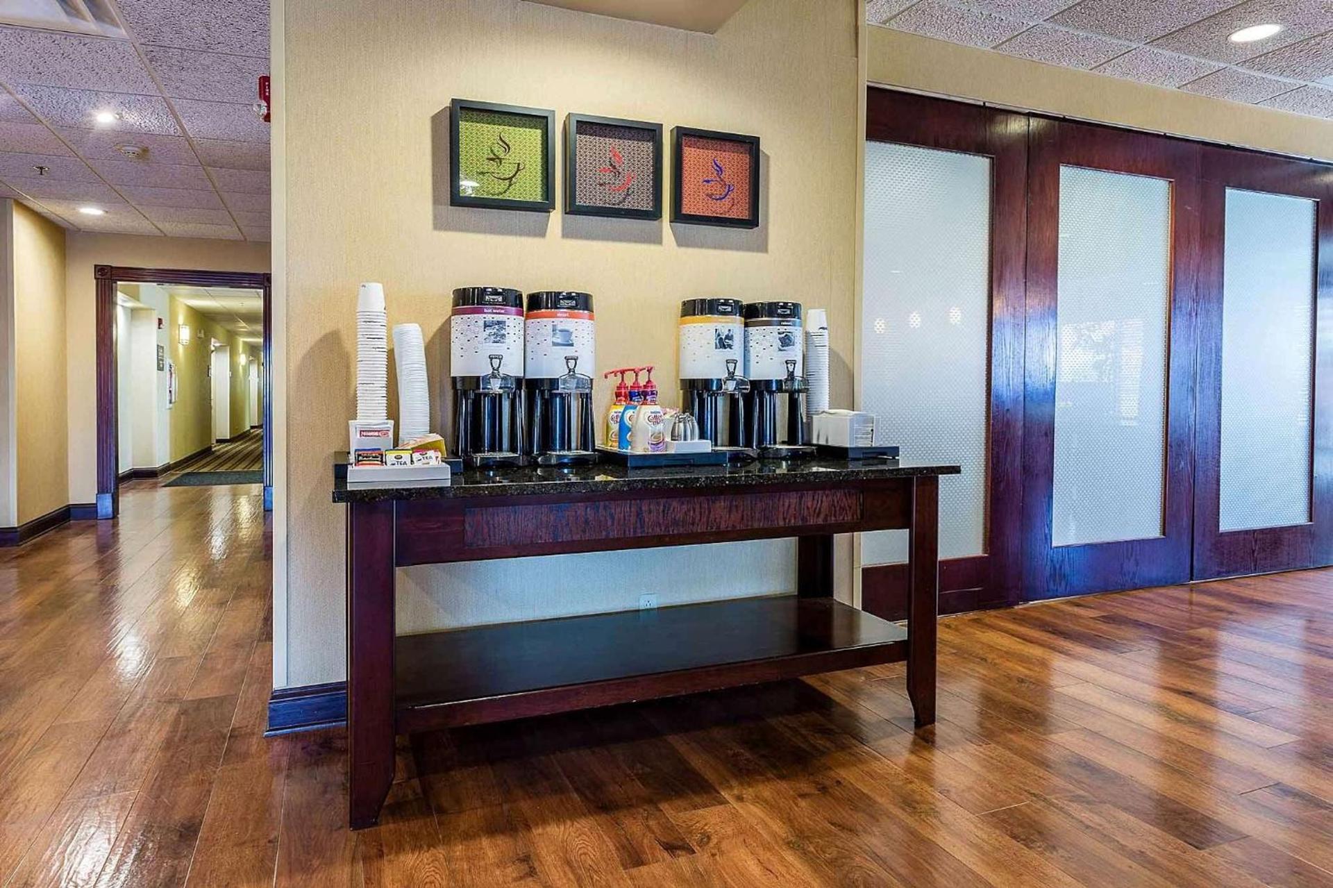 Hampton Inn Somerset photo 10