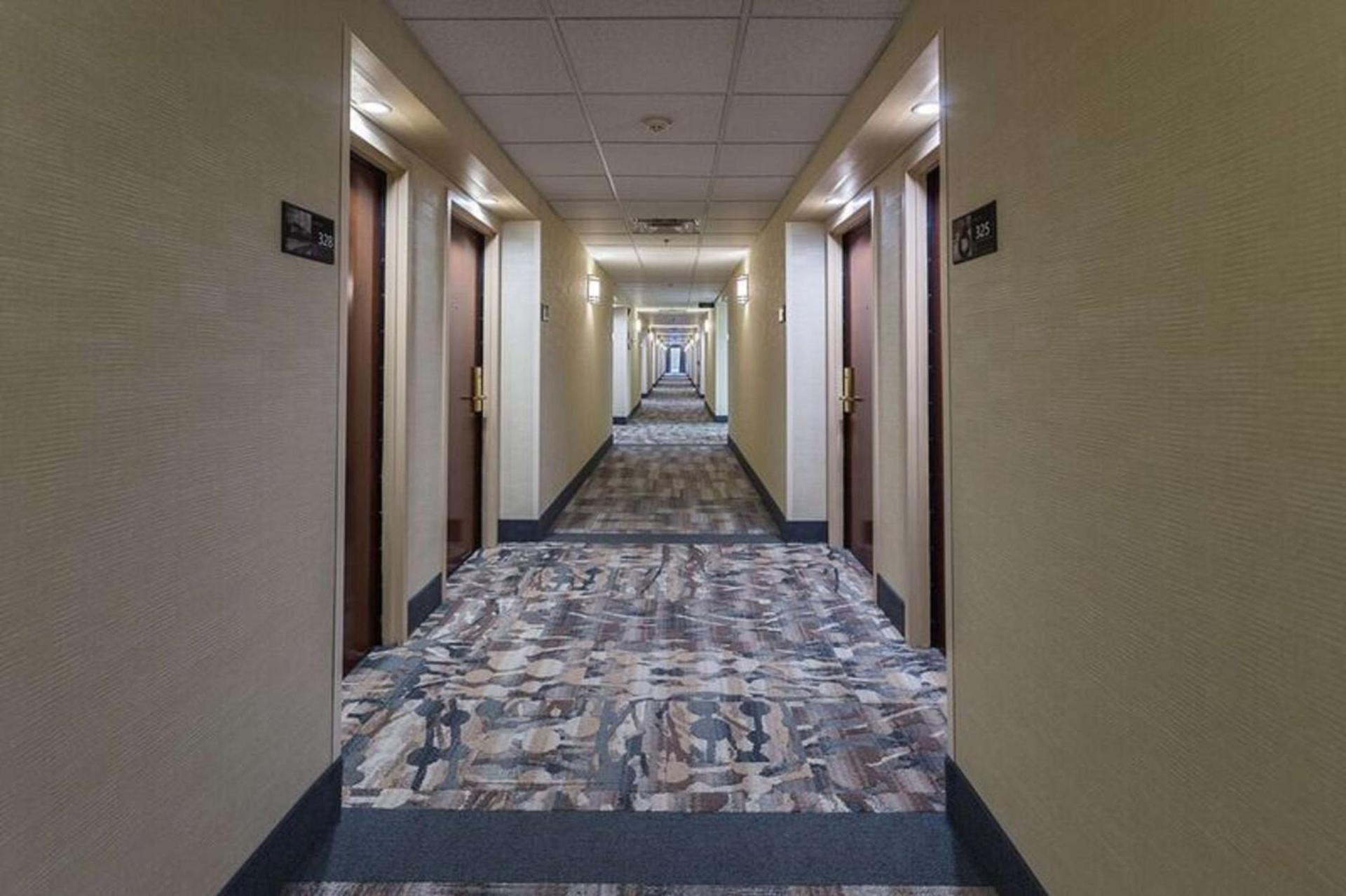 Hampton Inn Somerset photo 12