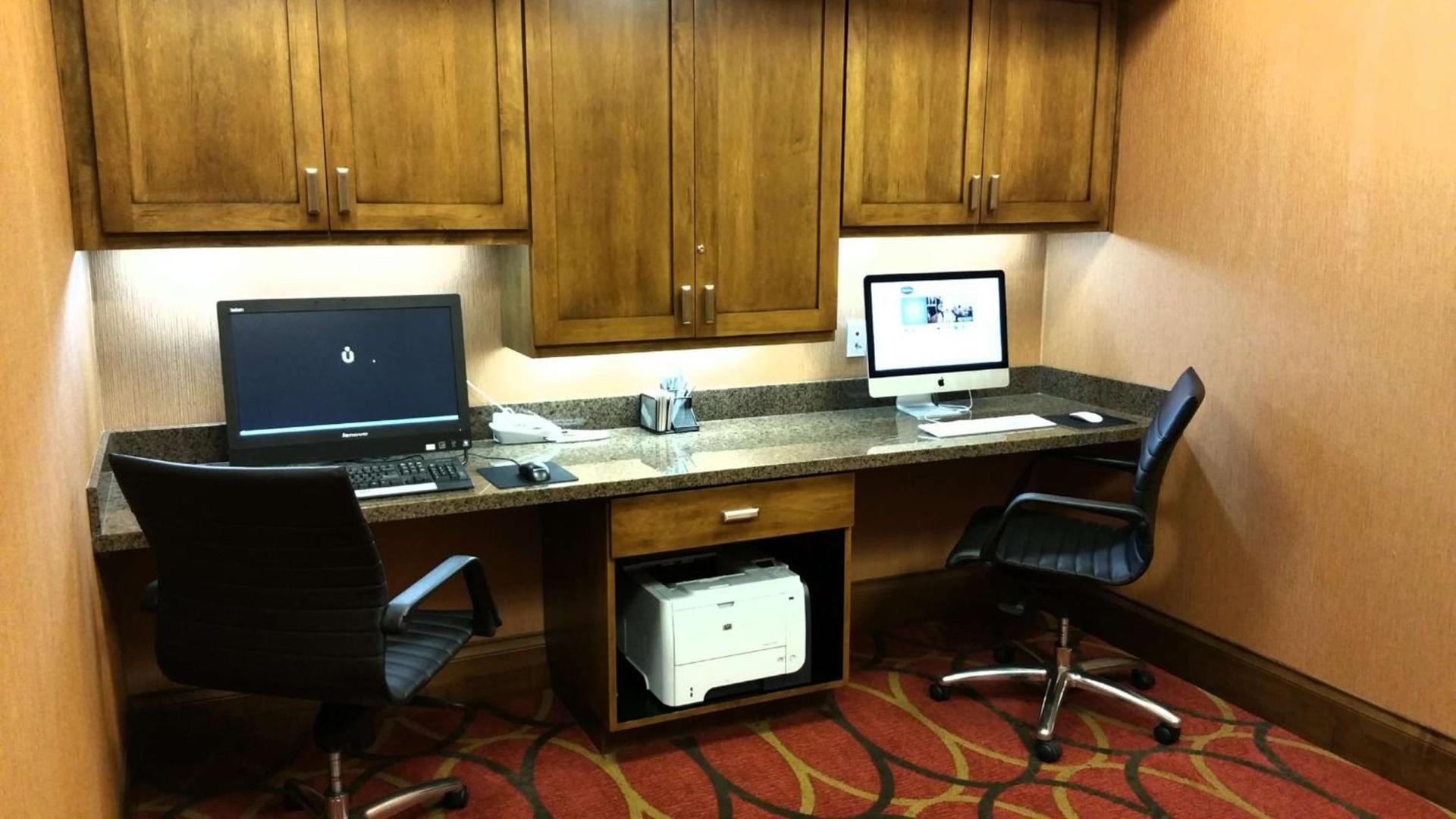 Hampton Inn & Suites Salinas photo 27