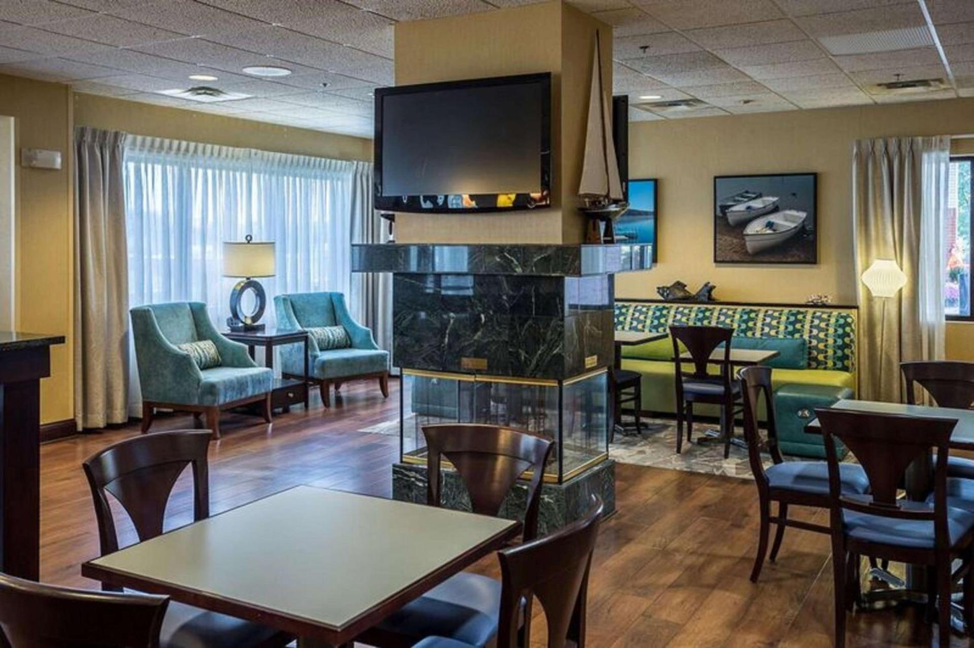 Hampton Inn Somerset photo 13