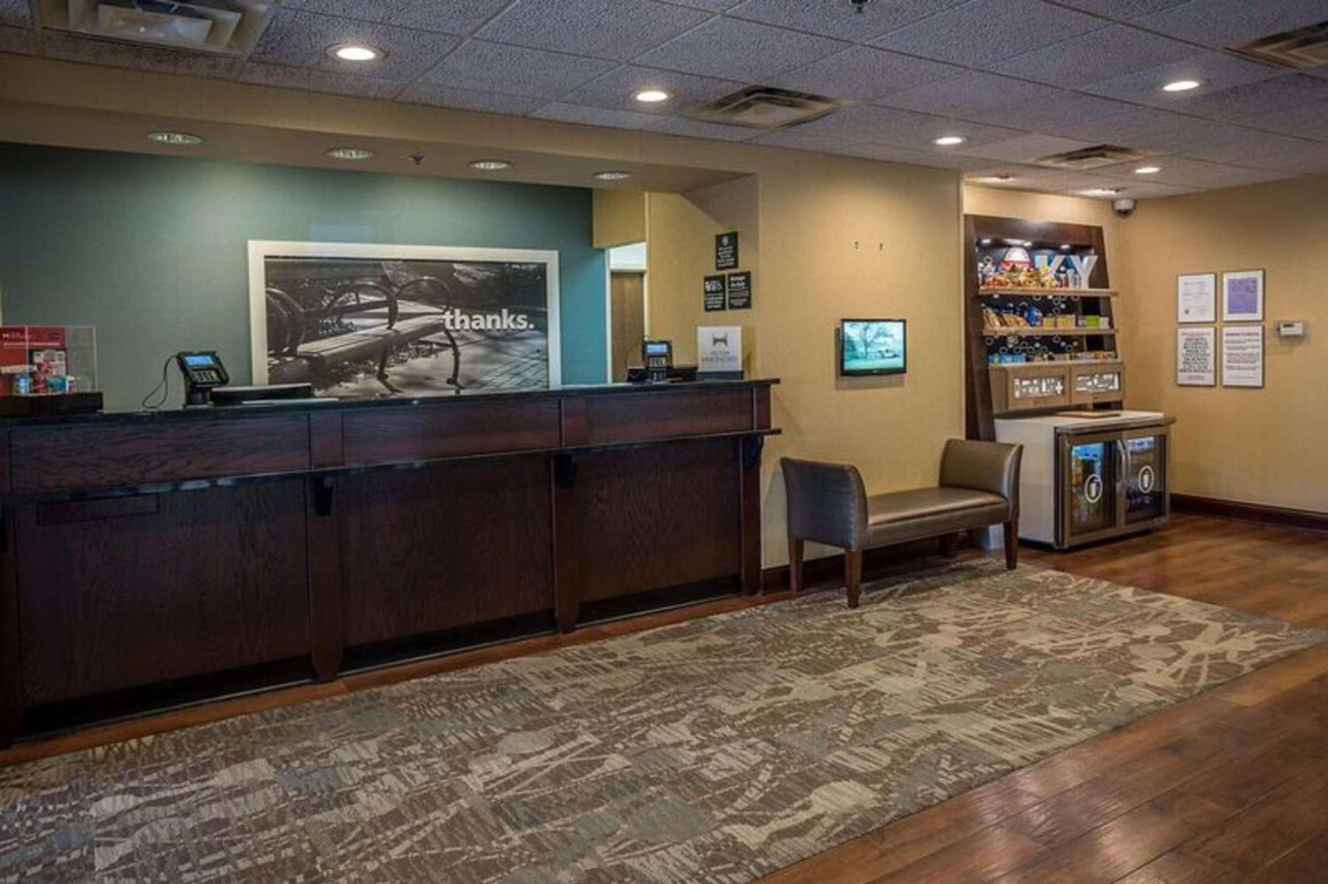 Hampton Inn Somerset photo 14