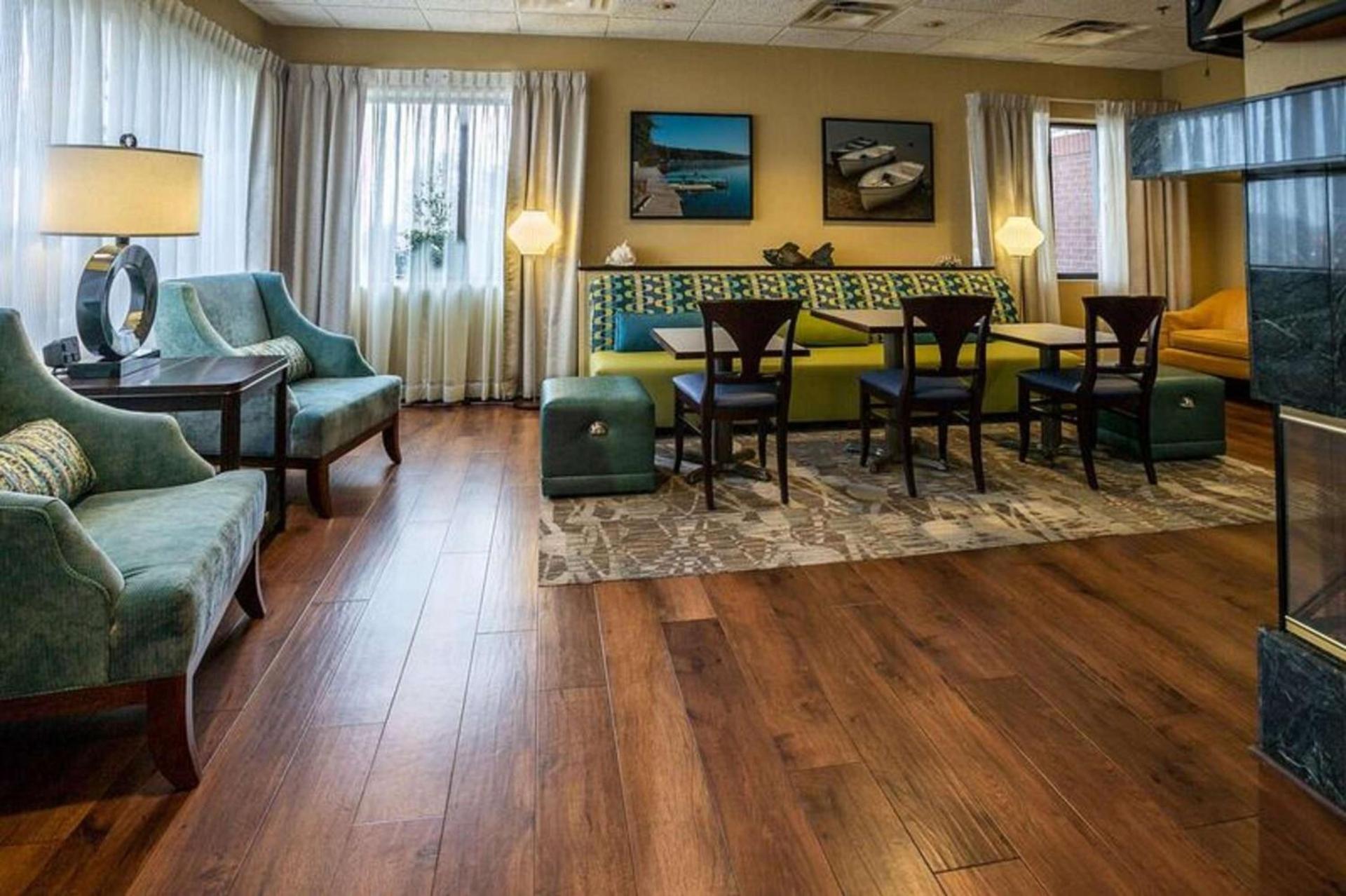 Hampton Inn Somerset photo 16