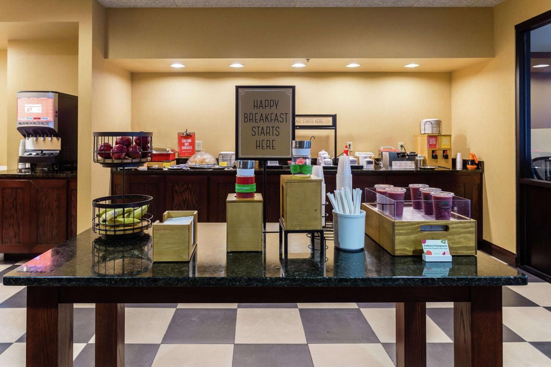 Hampton Inn Somerset photo 19
