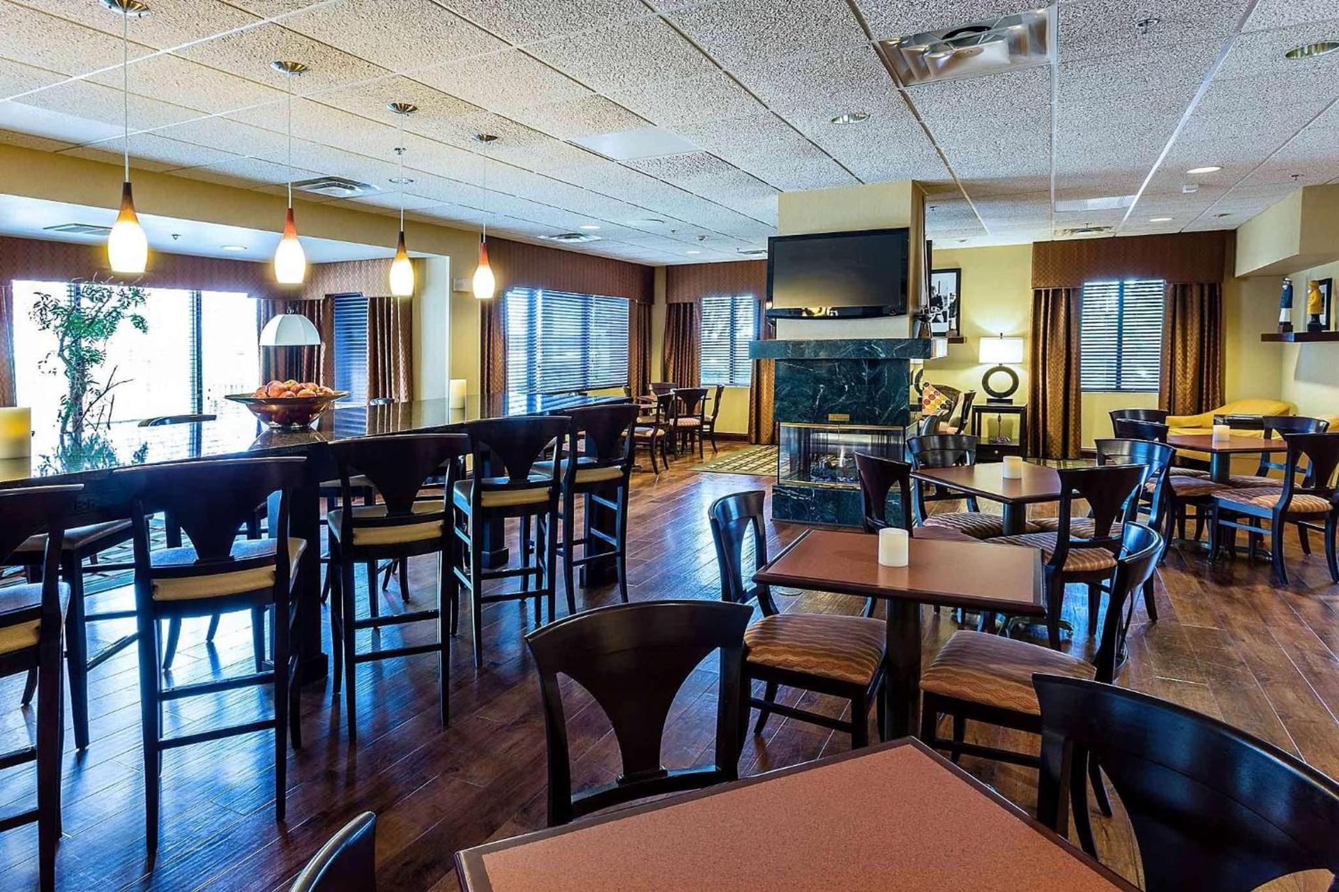 Hampton Inn Somerset photo 24