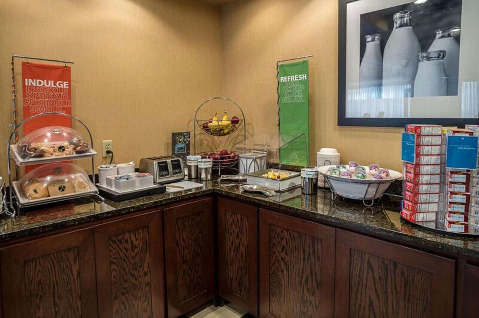 Hampton Inn Somerset photo 27