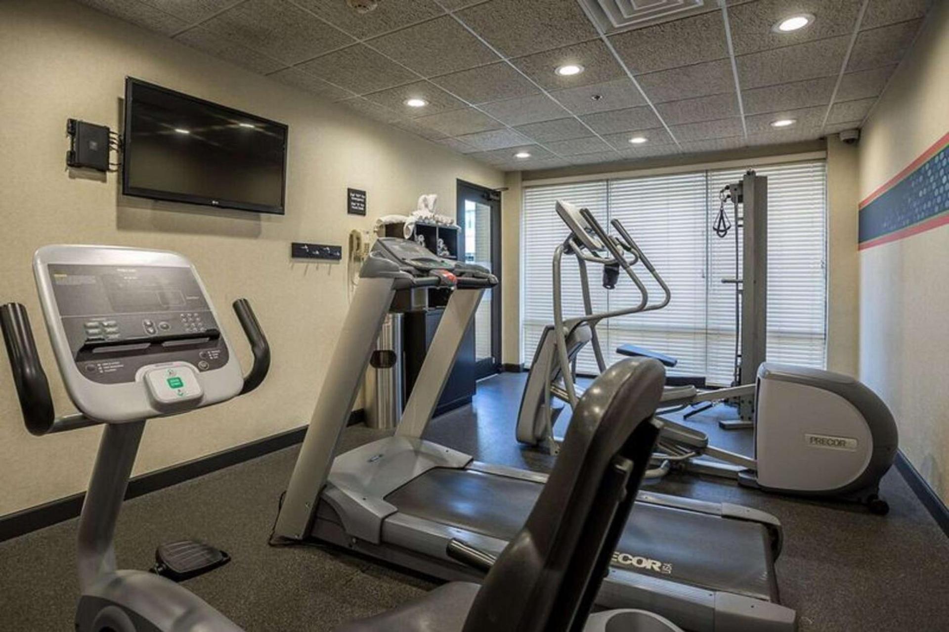 Hampton Inn Somerset photo 37