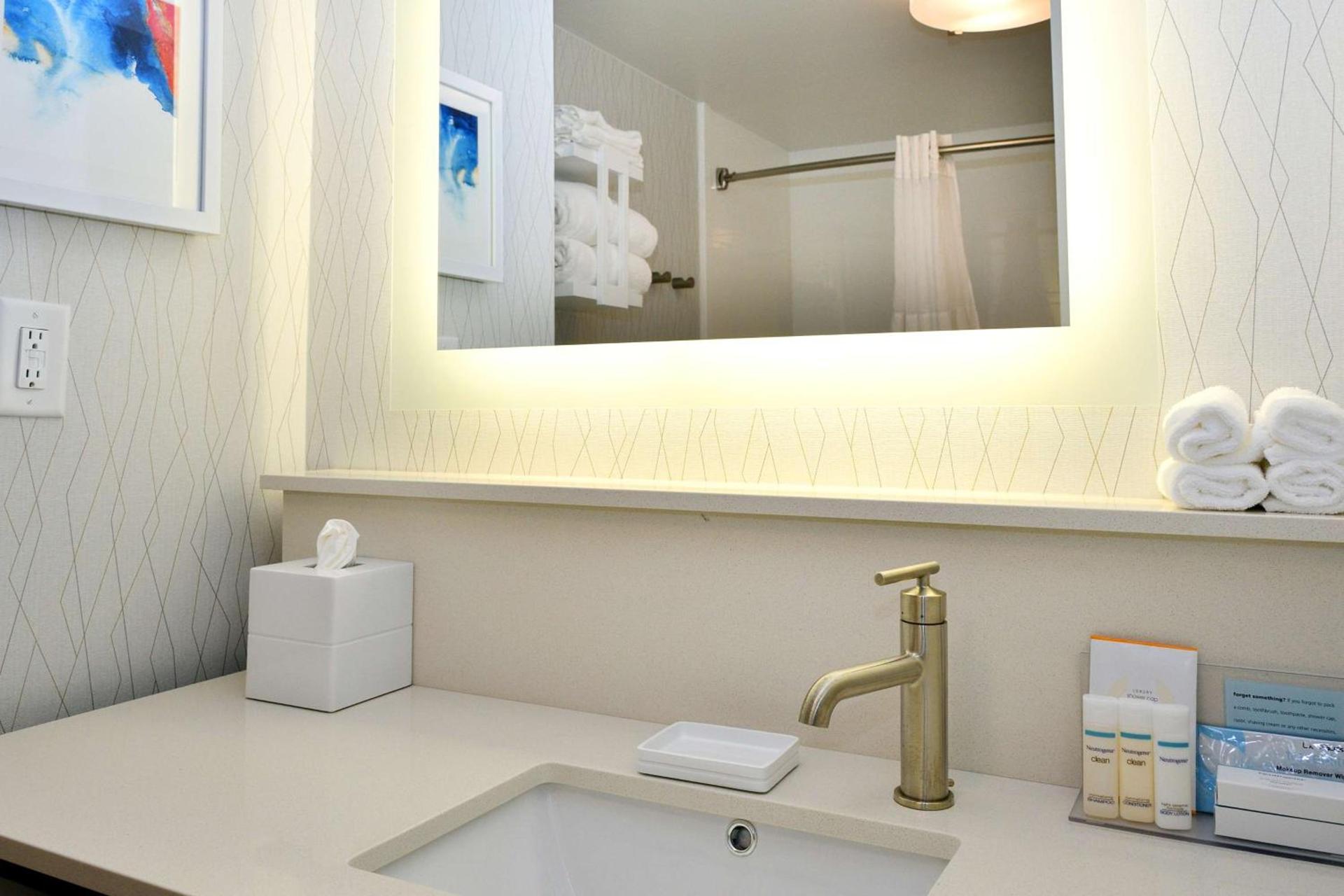 Hampton Inn Santee-I-95 photo 25
