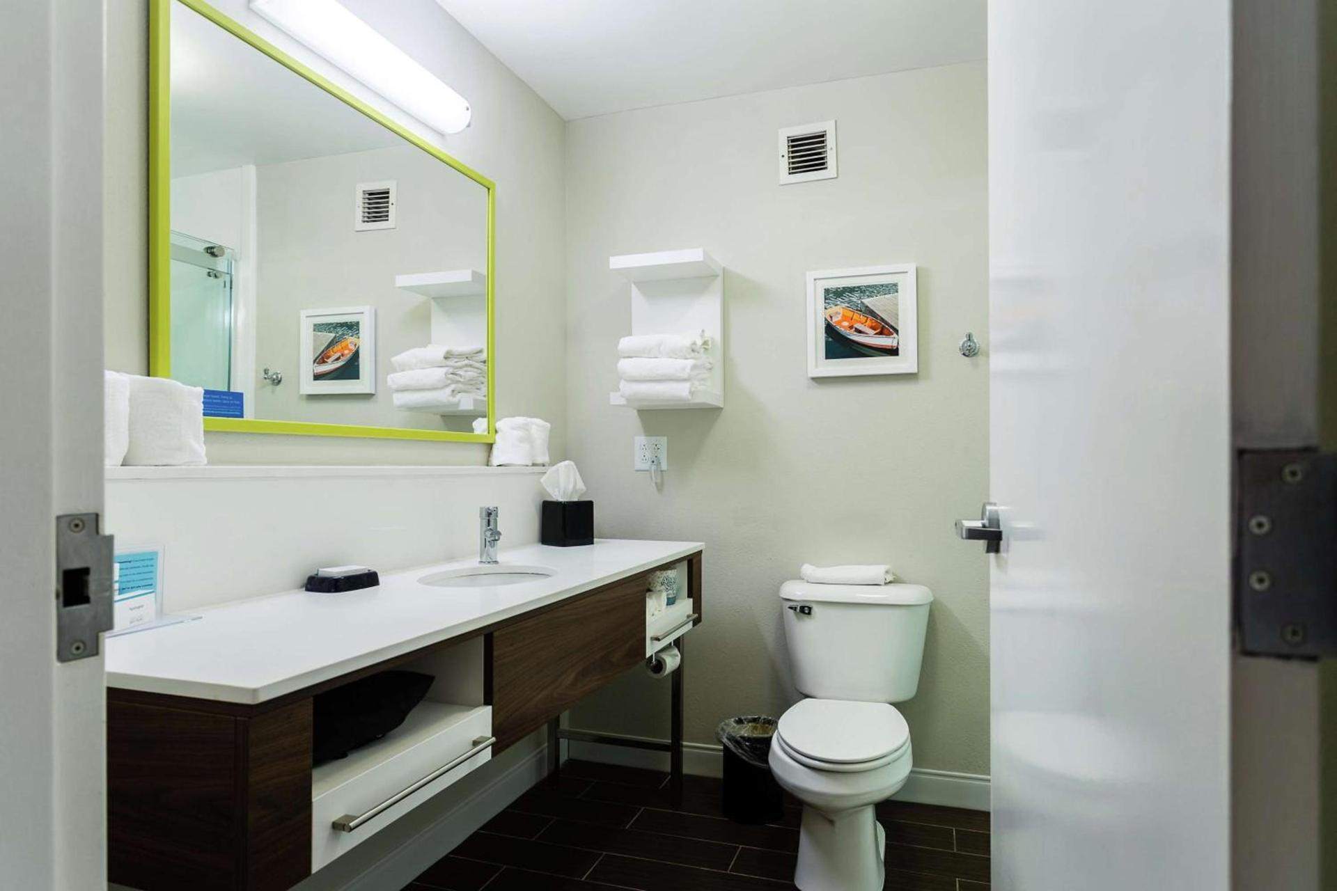 Hampton Inn Somerset photo 40