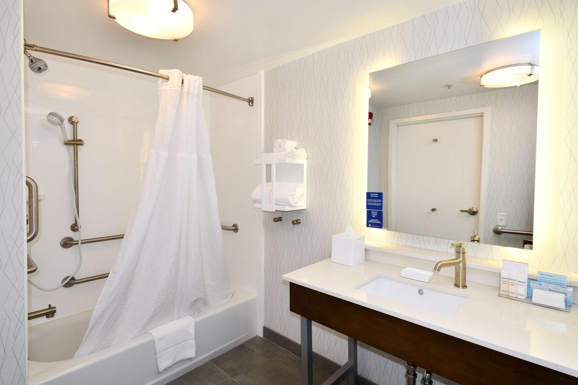Hampton Inn Santee-I-95 photo 31