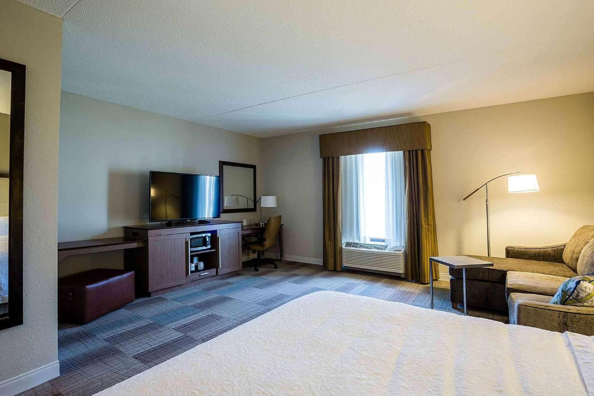 Hampton Inn Somerset photo 43