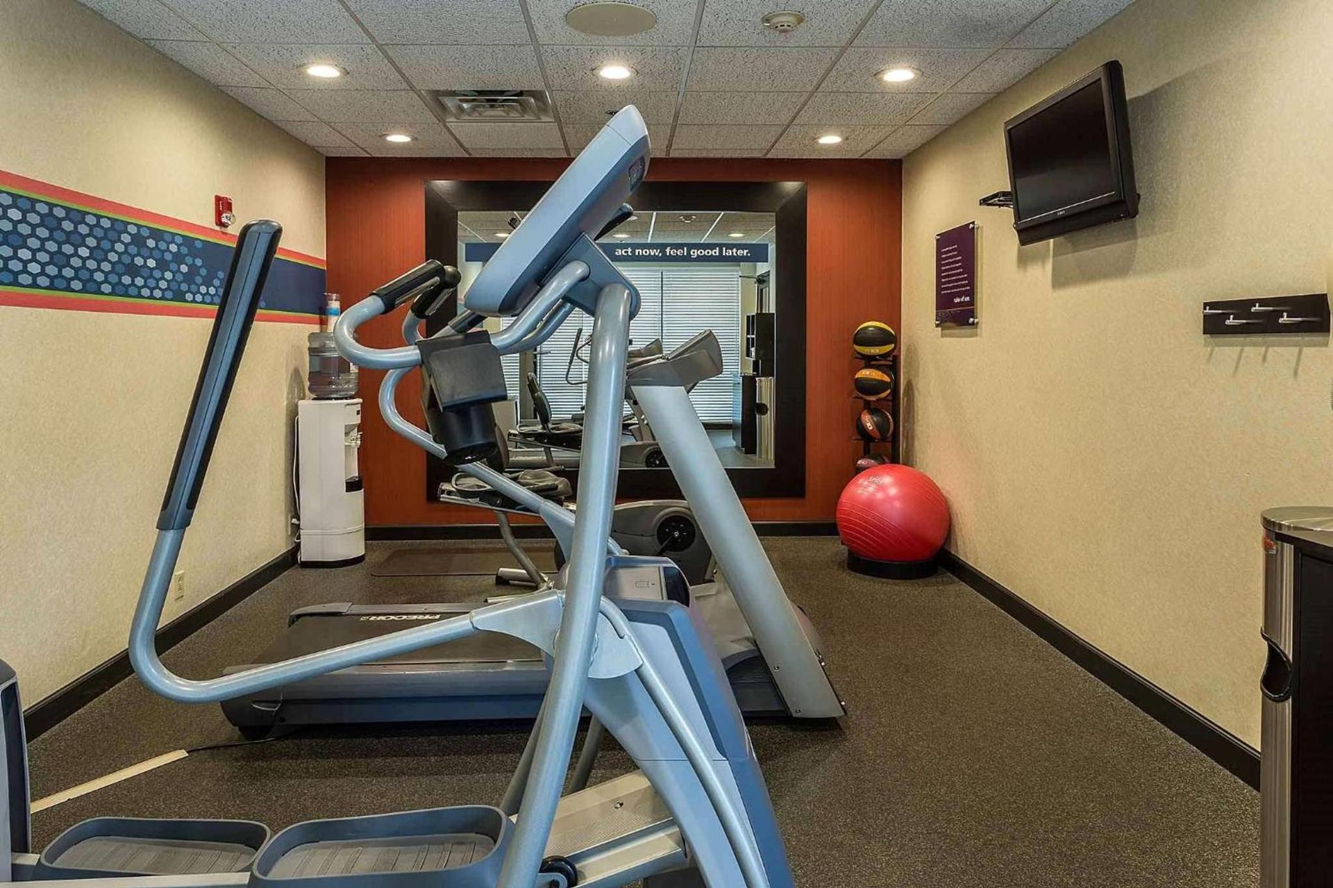 Hampton Inn Somerset photo 48